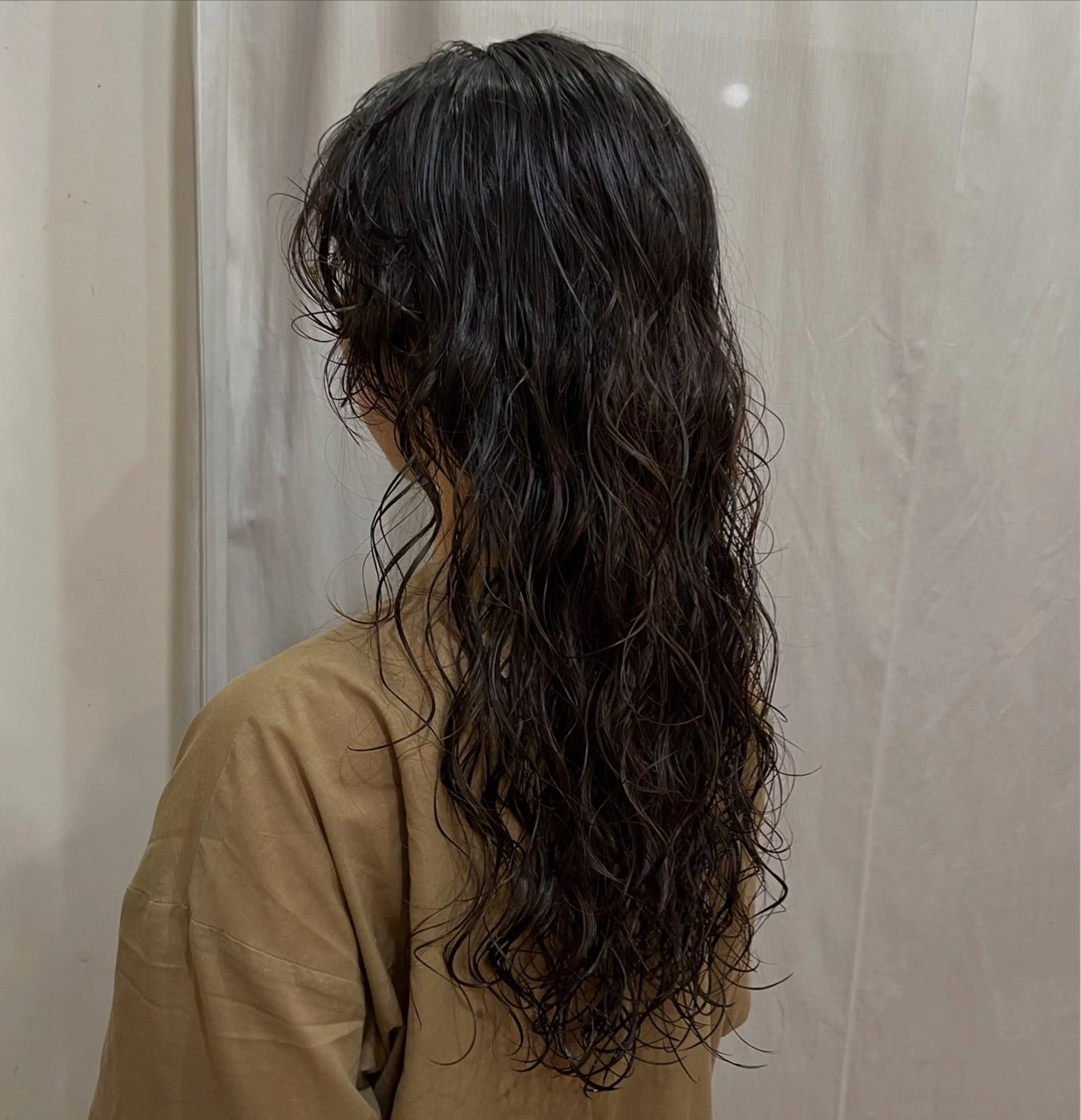 ロング パーマ momoka ［pejite]のヘアスタイル