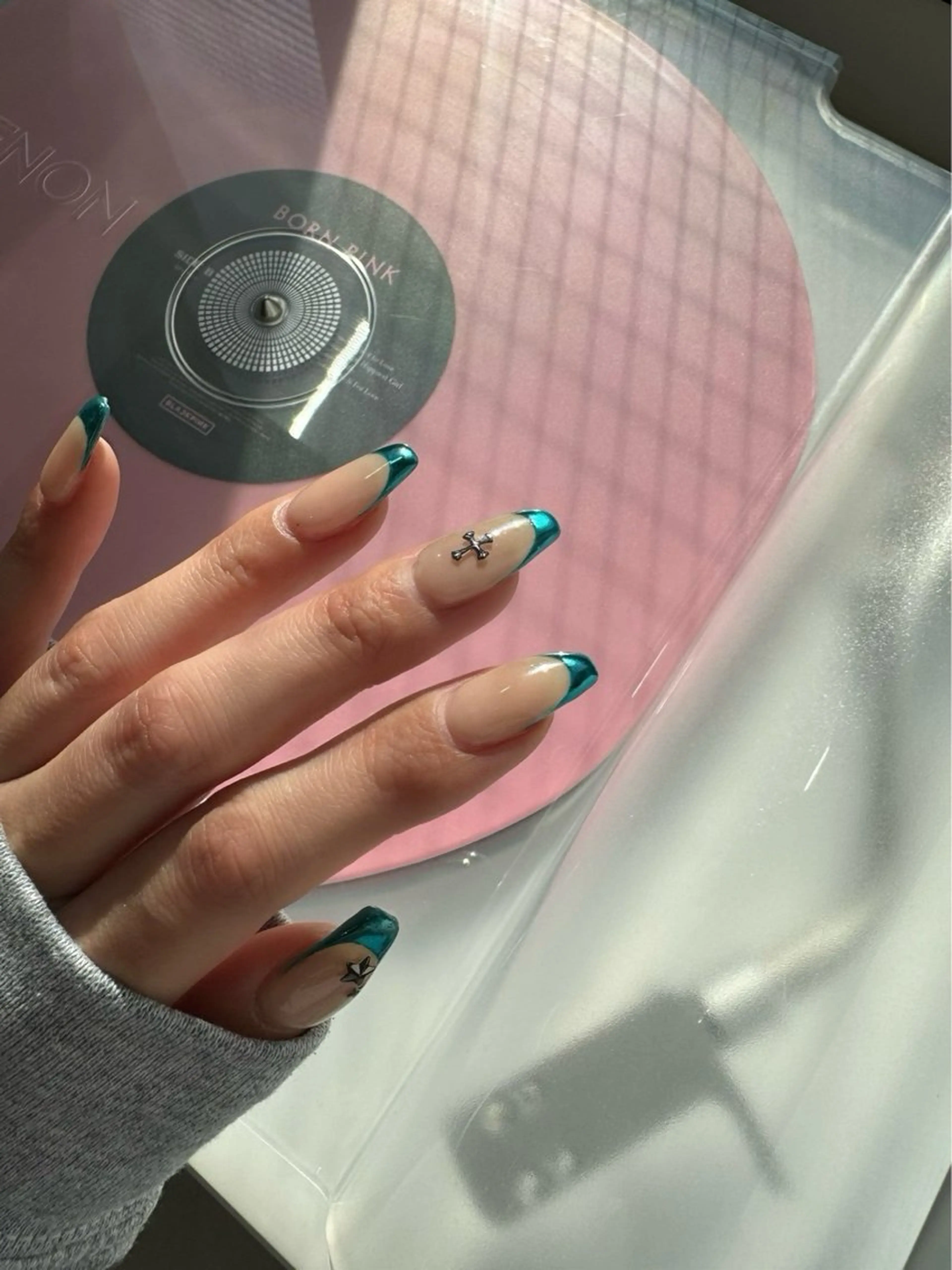 ネイル 持ち込み ハンドネイル ハンドケア Charme. NOBUKOのネイルデザイン