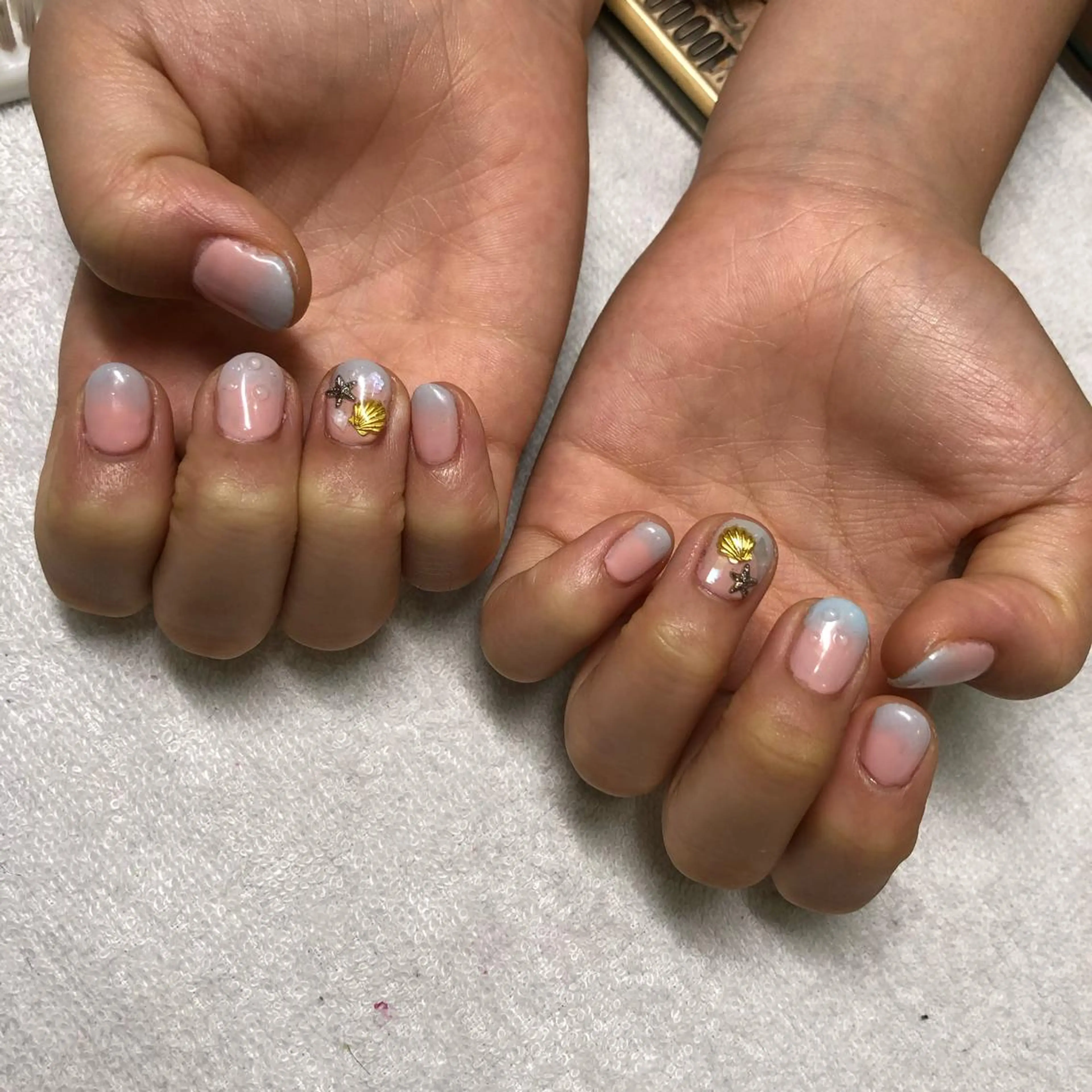 ショート ネイル アートネイル グラデーション ハンドネイル 《LB》ラブリエ Nail&eyeのマツエク・マツパデザイン