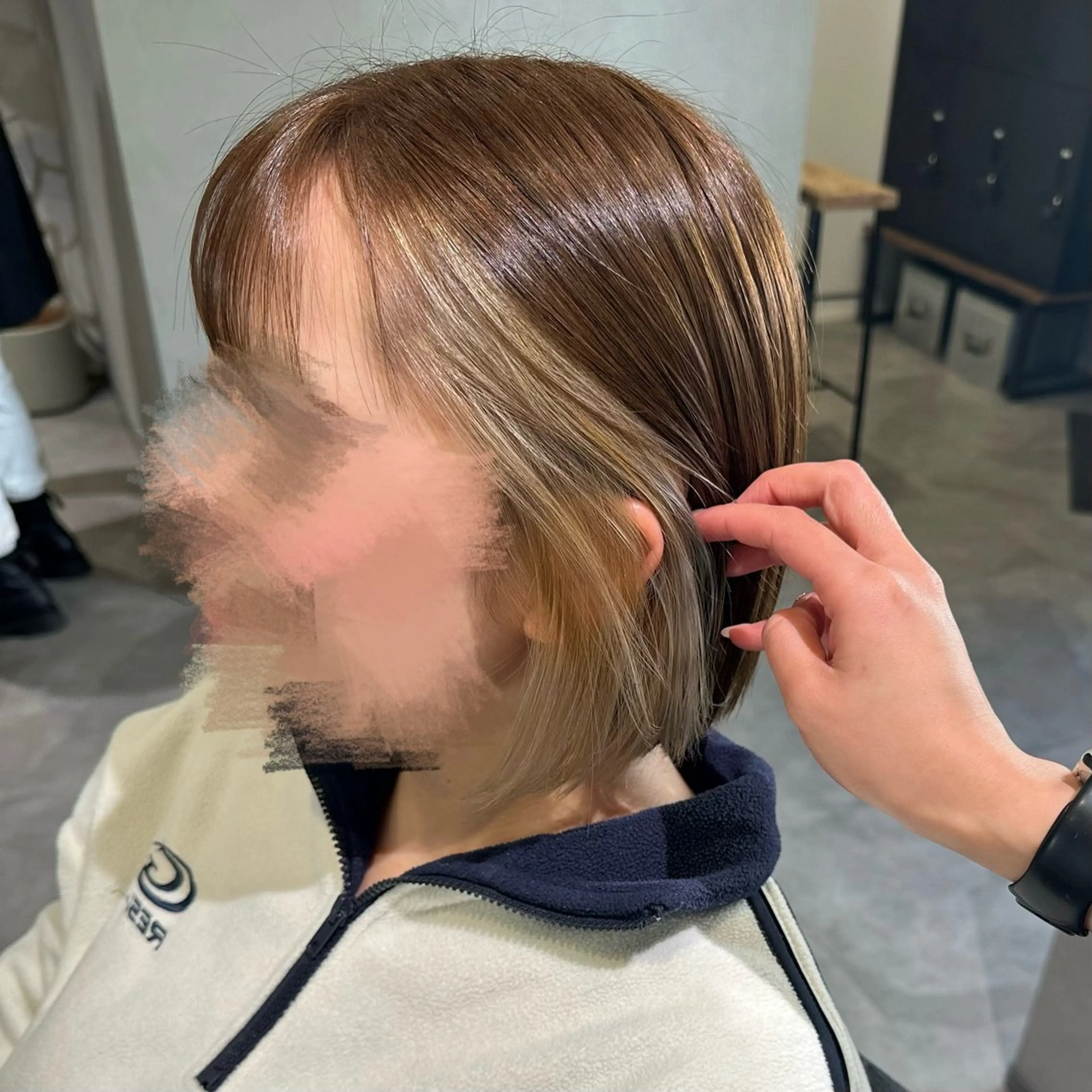 ミディアム カラー ベージュカラー インナーカラー ミルクティーベージュ ヘアカラー 岩本みるか/ 暖色カラー/ベージュのヘアスタイル