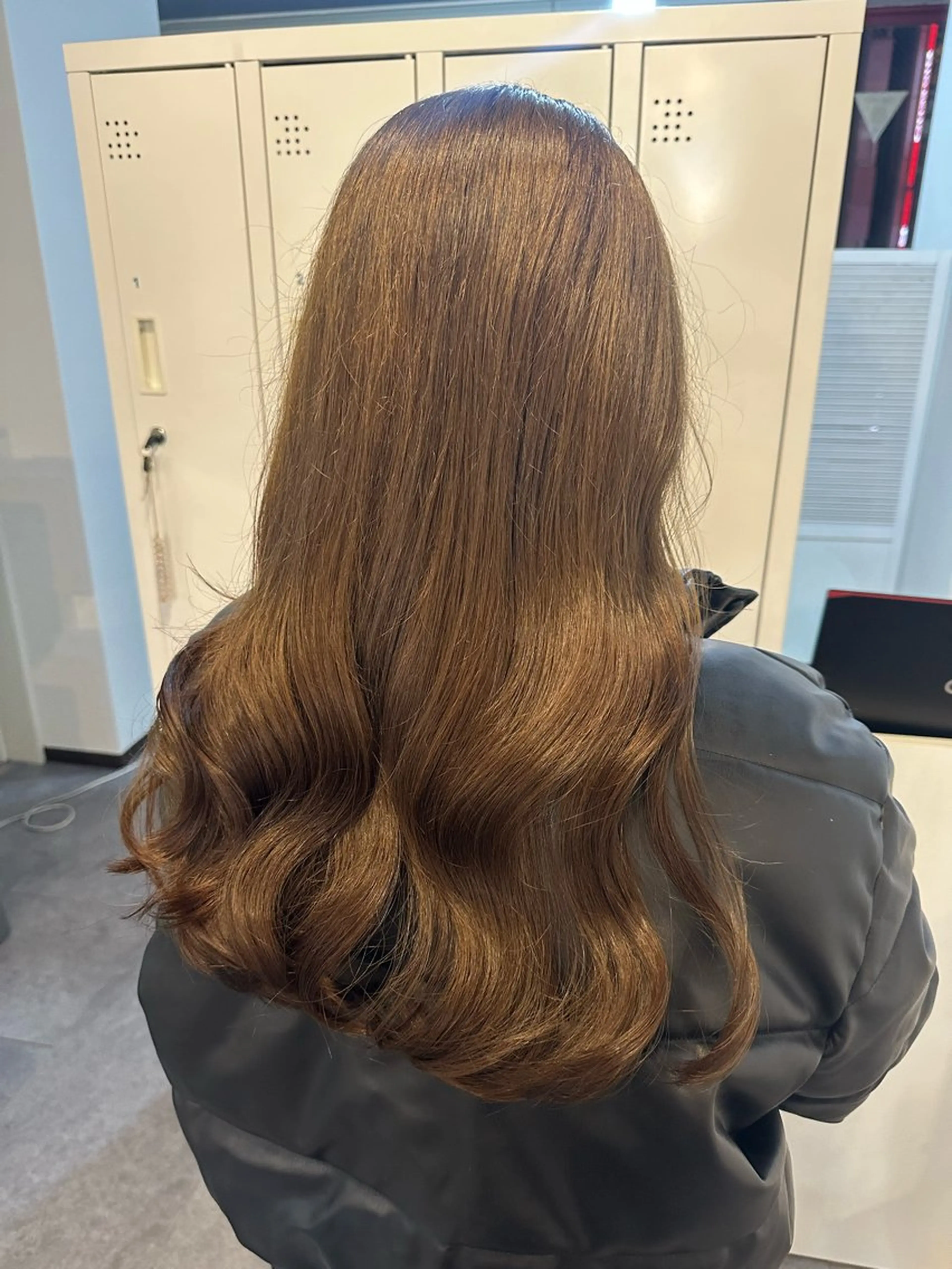 セミロング カラー ベージュカラー ブリーチ ヘアカラー Sherry/R 三川町　木村祐里奈のヘアスタイル