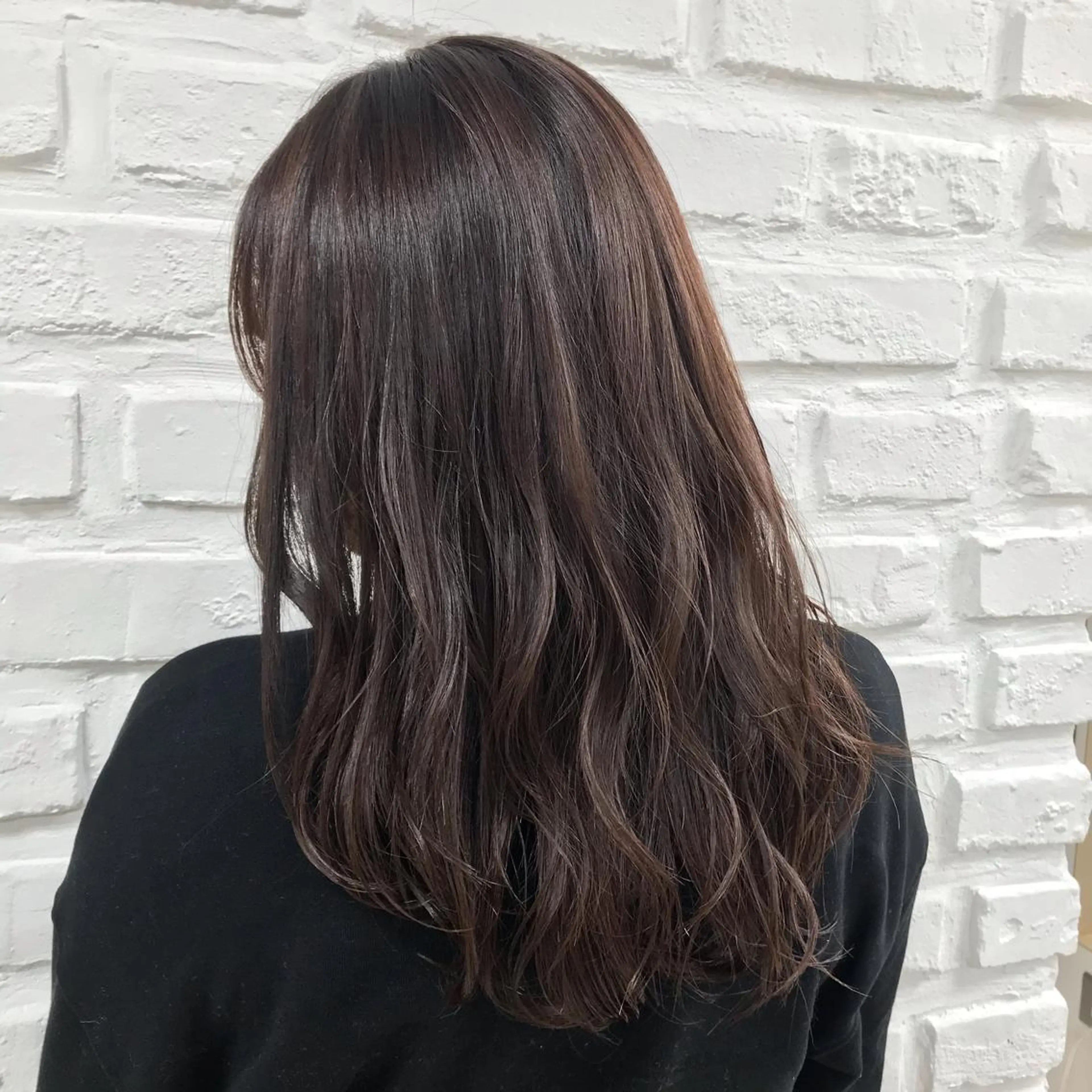セミロング カラー ベージュカラー 透明感カラー イルミナカラー ピンクカラー カット ヘアカラー 【暖色カラー特化】 中山由梨のヘアスタイル