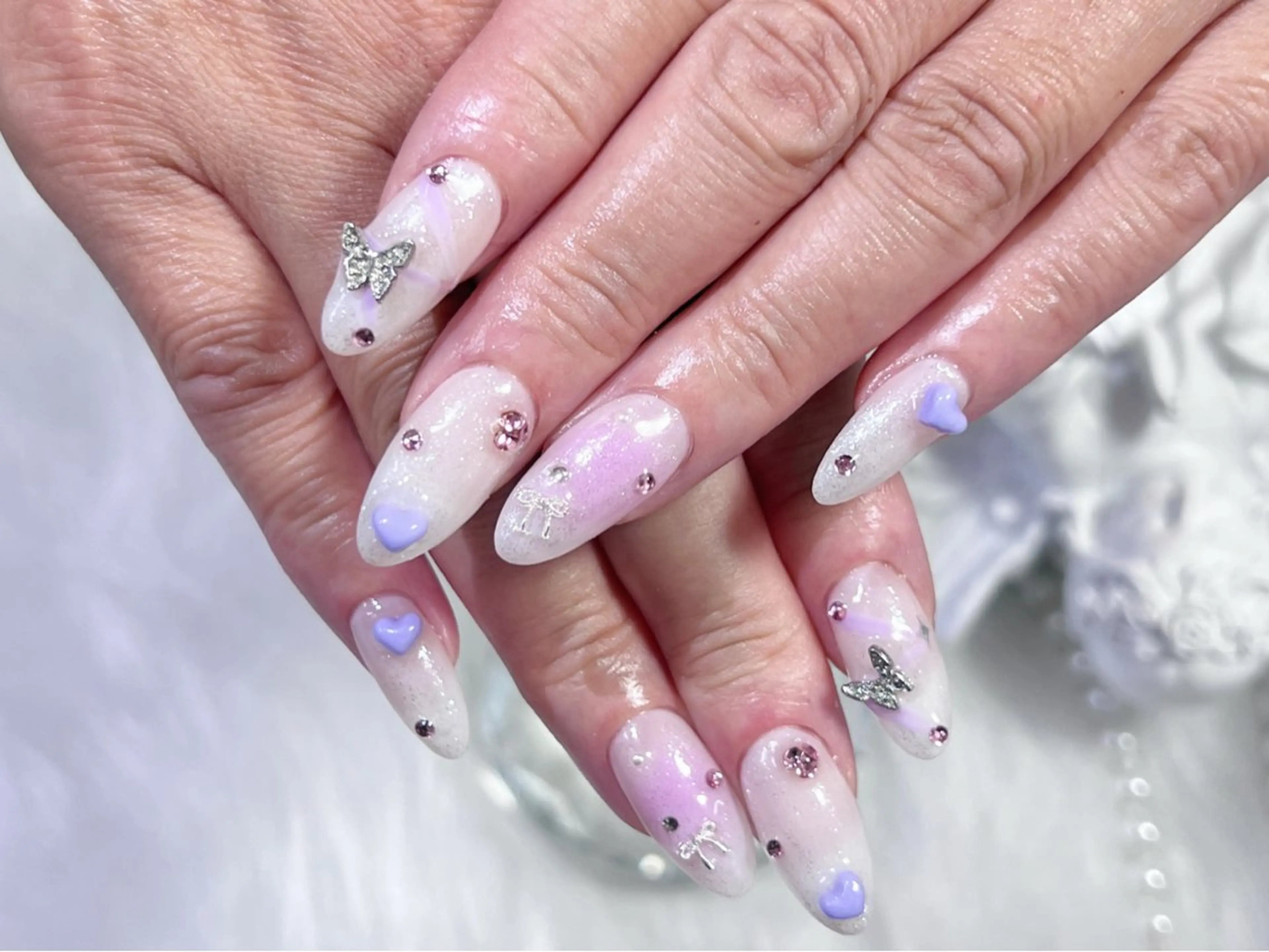 ネイル フレンチネイル ガーリー マグネットネイル 持ち込み スカルプネイル ハンドネイル Painty所属・Painty nailのネイルデザイン