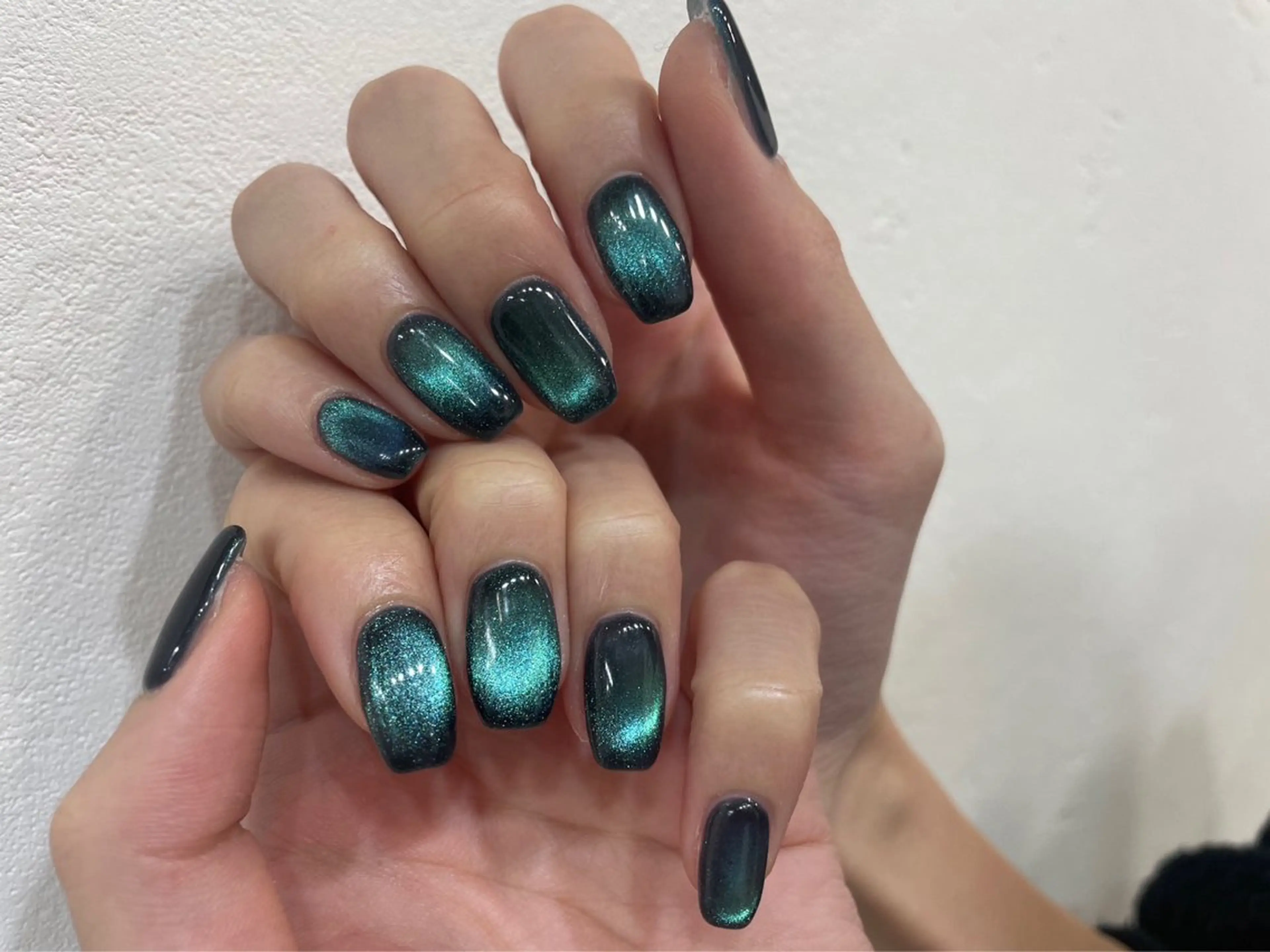 ネイル ブルー グリーン 氷ネイル・うるうるネイル マグネットネイル マグネットワンカラー ハンドネイル 園田 ソノダのネイルデザイン