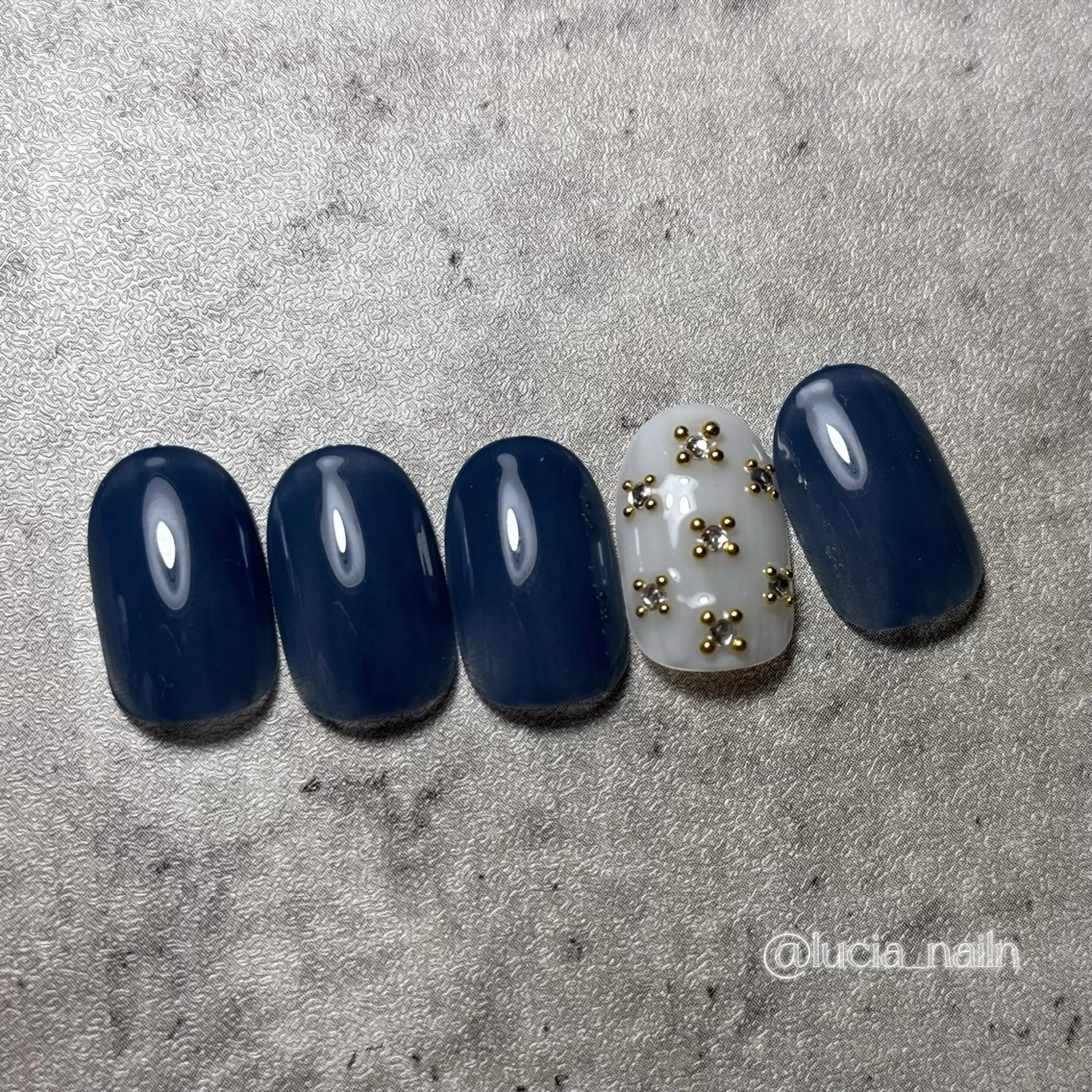 ネイル アートネイル シンプルネイル Salon Luciaのネイルデザイン