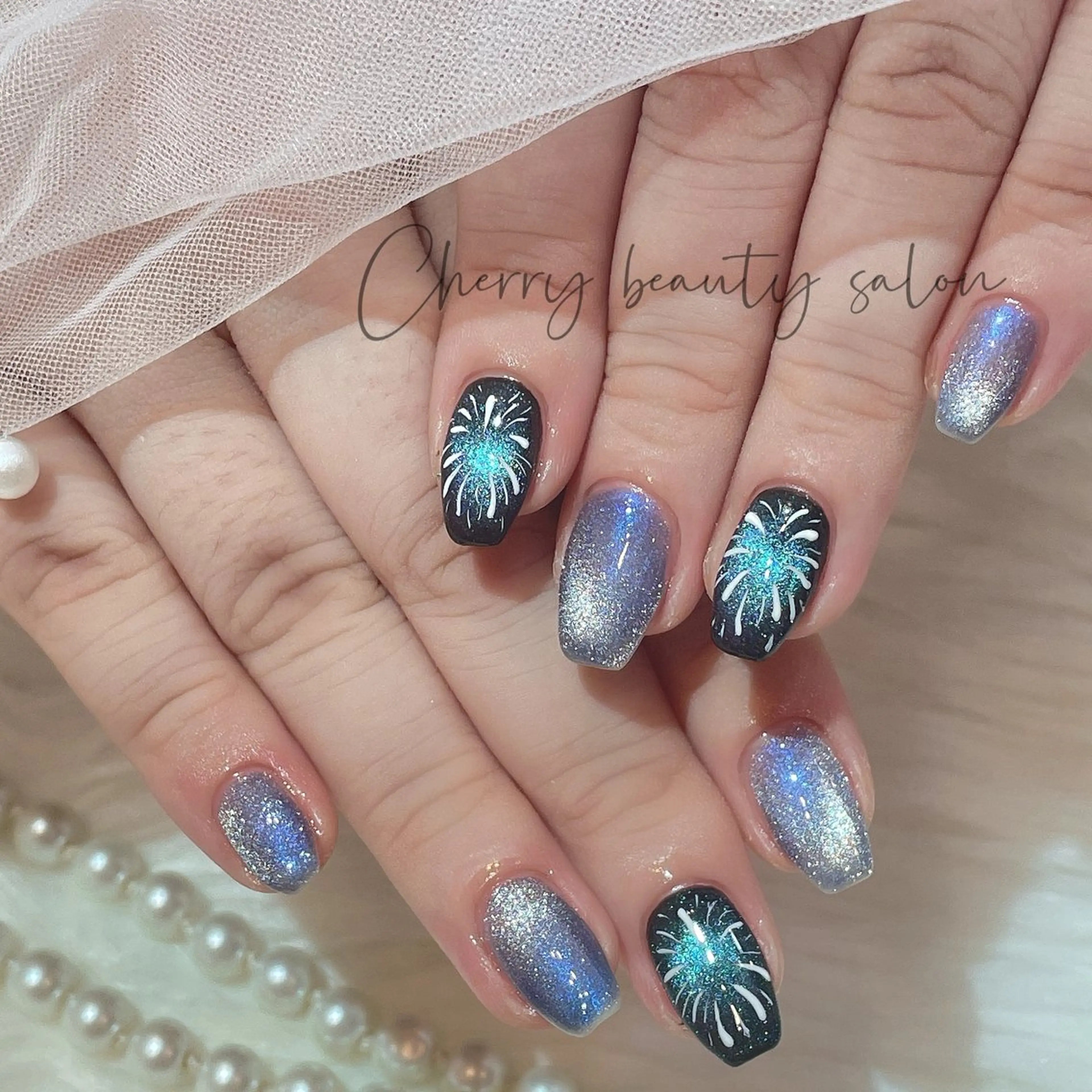 ネイル アートネイル フットネイル ジェルネイル キラキラネイル 韓国ネイル SAKURA 🍒のネイルデザイン