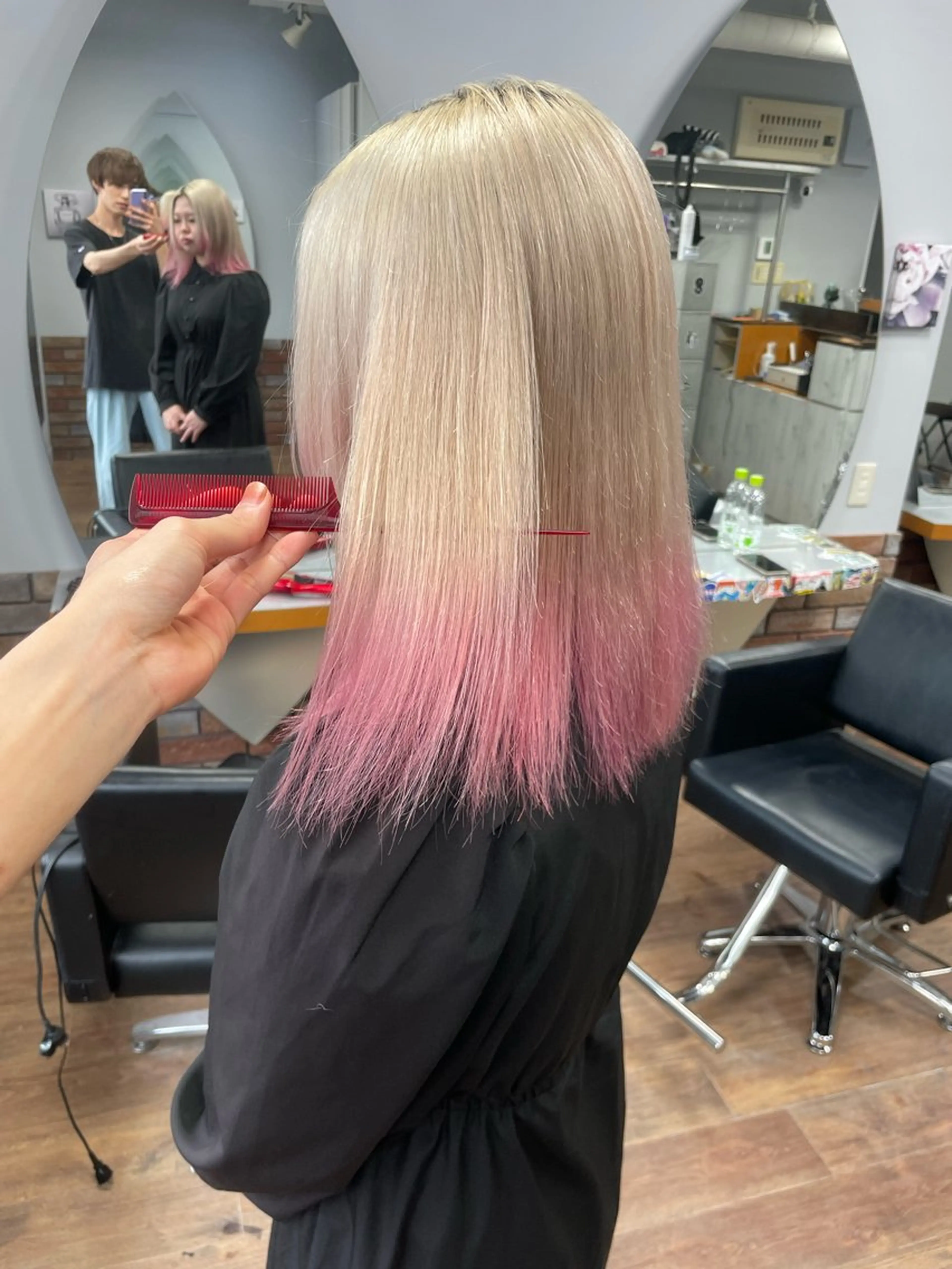 ミディアム カット ヘアカラー ブリーチ BAM BIのヘアスタイル