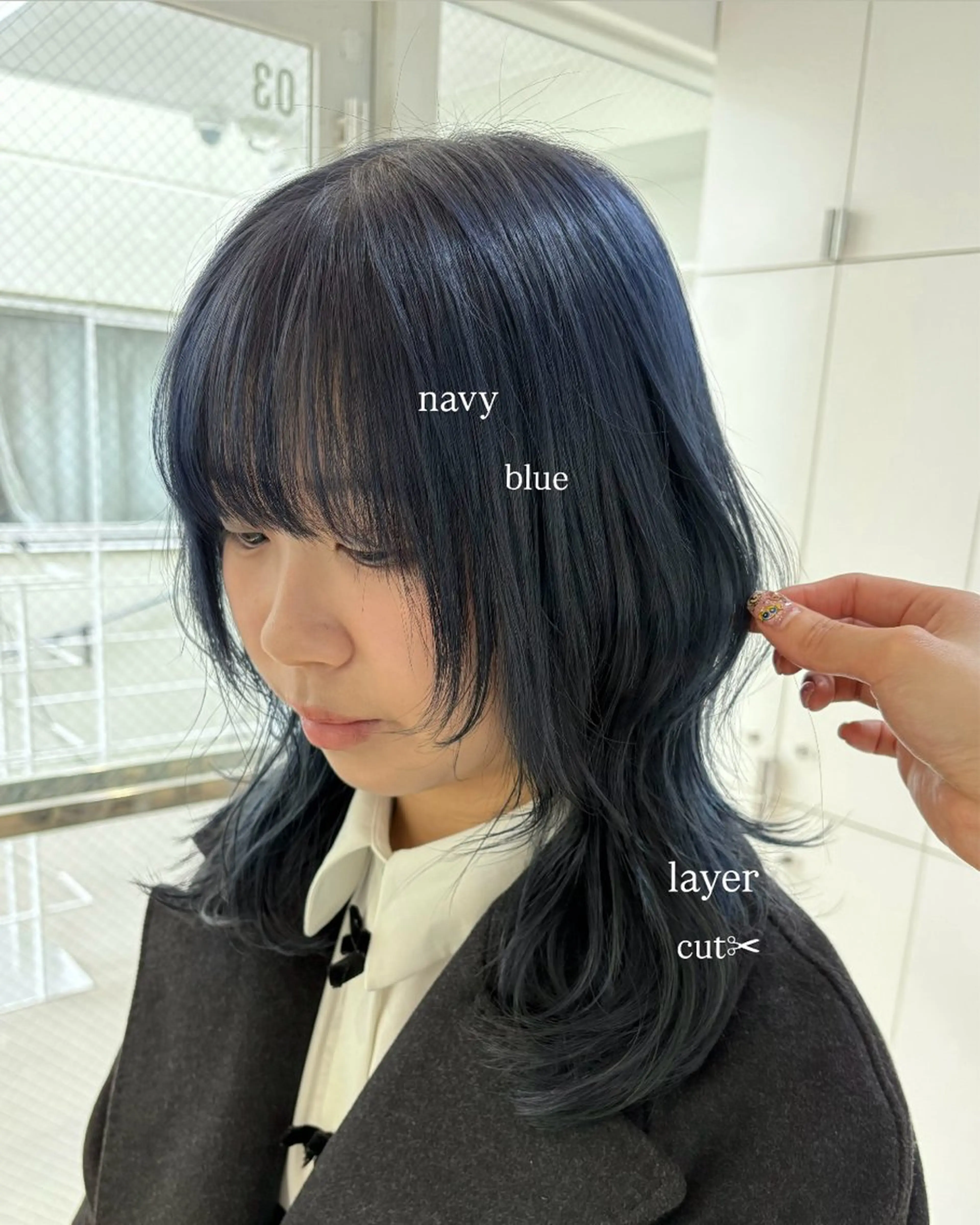 ミディアム カラー ヘアアレンジ ブルーカラー ネイビーカラー レイヤーカット 《暖色/韓国hair 》🇰🇷桑原ユキネのヘアスタイル