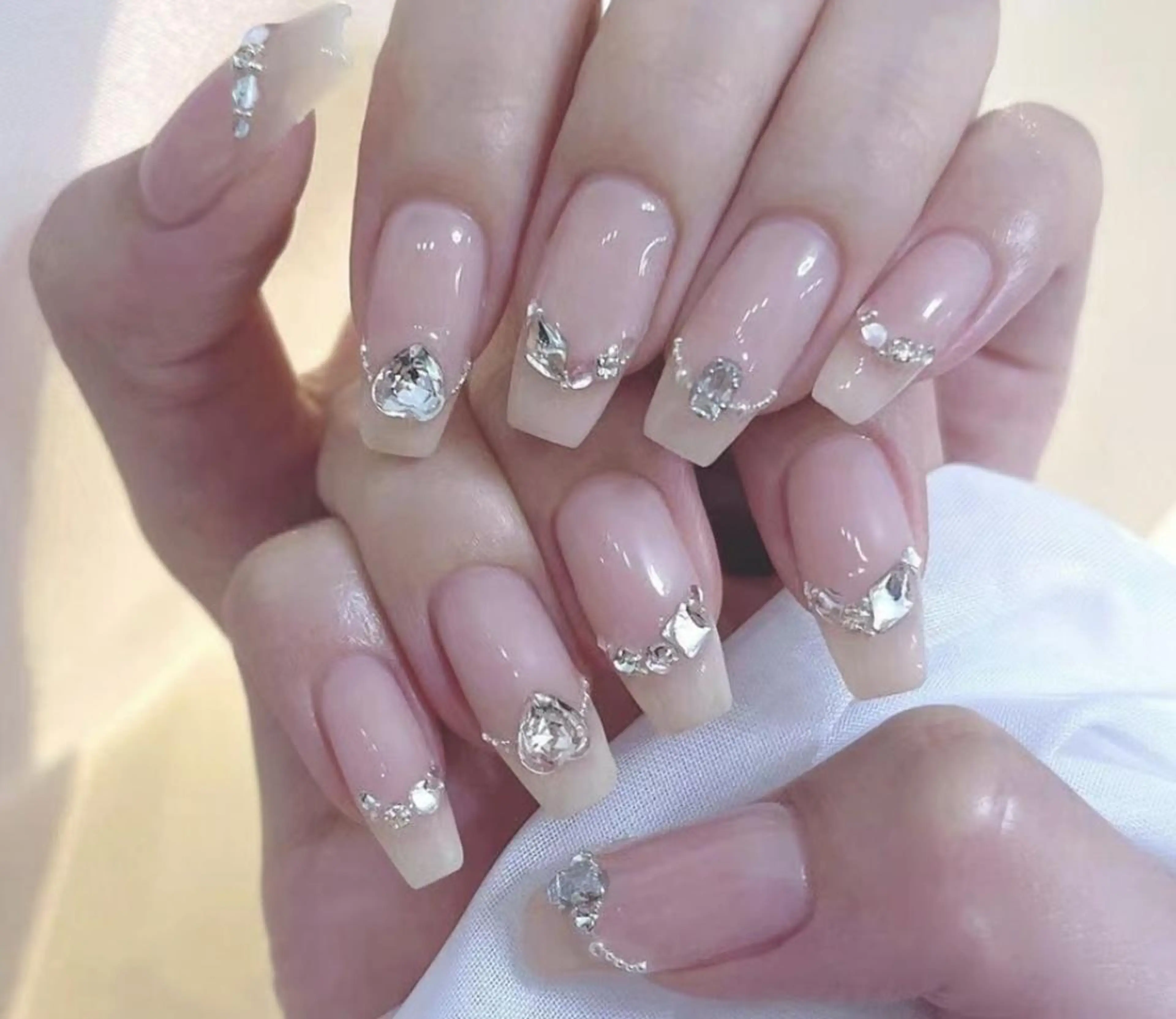 ネイル VIVIAN エイのネイルデザイン