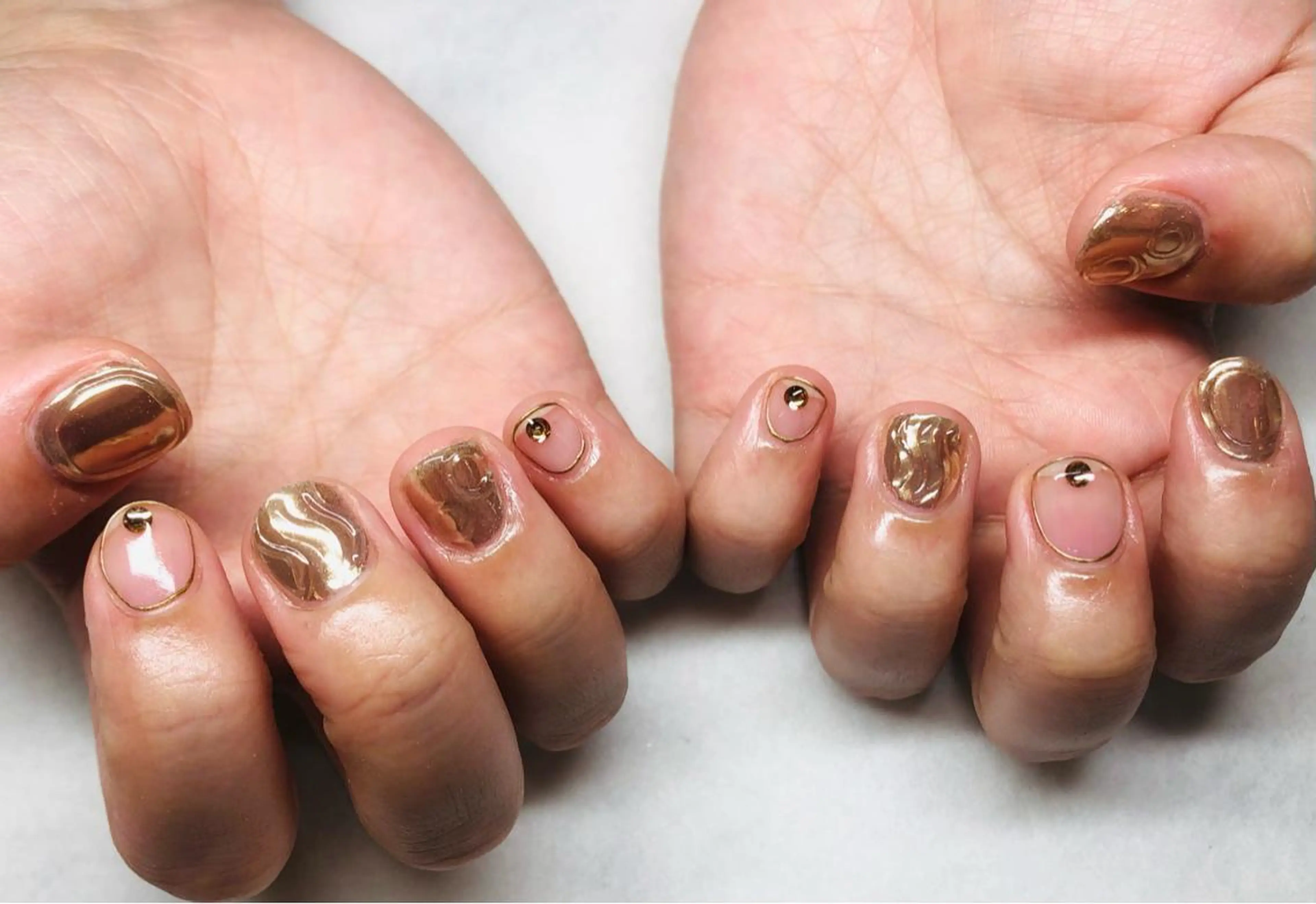 ネイル ジェルネイル キラキラネイル ミラーネイル パラジェル ストーンネイル ハンドネイル いちじゅう あおいのネイルデザイン