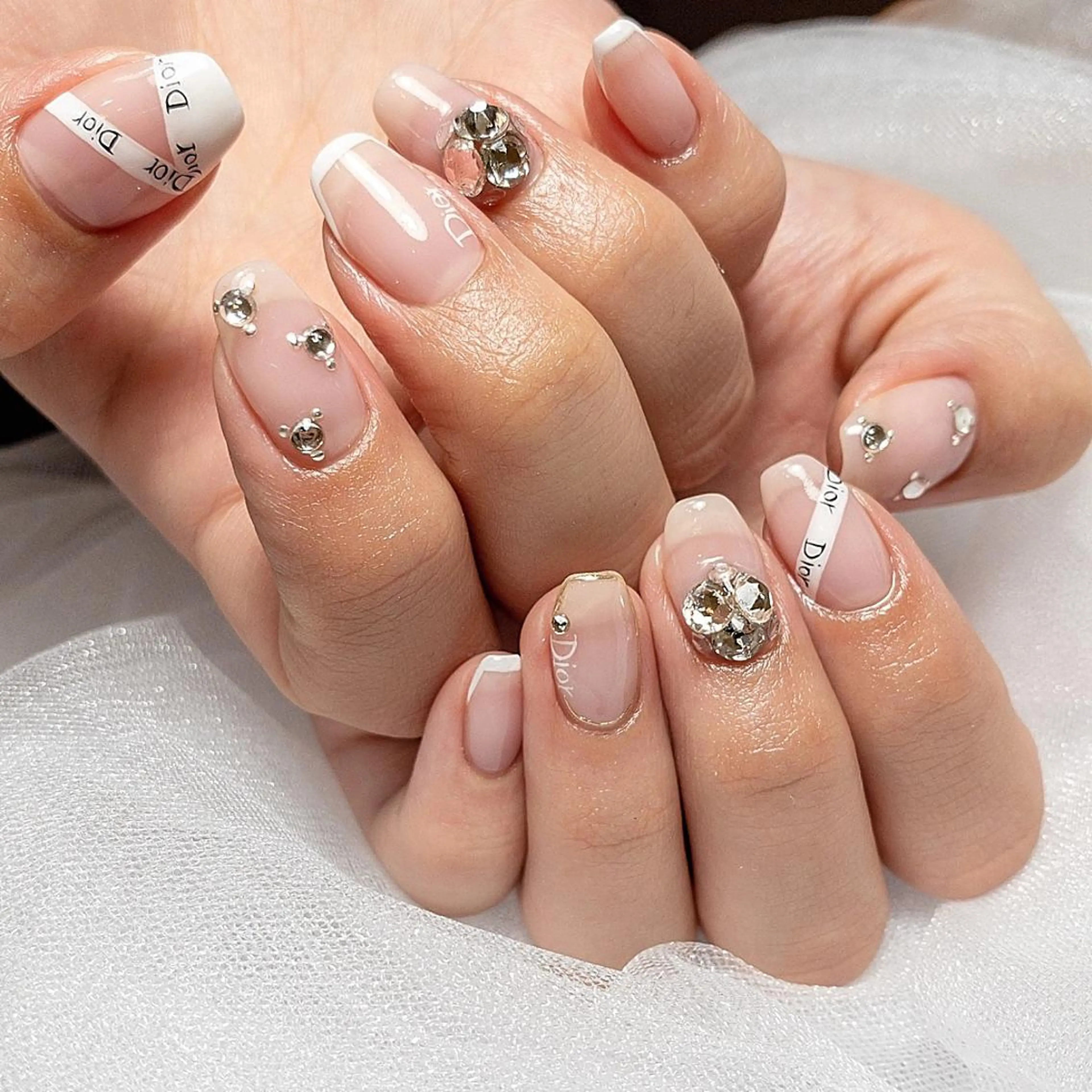 ネイル rokunana 佐野のネイルデザイン