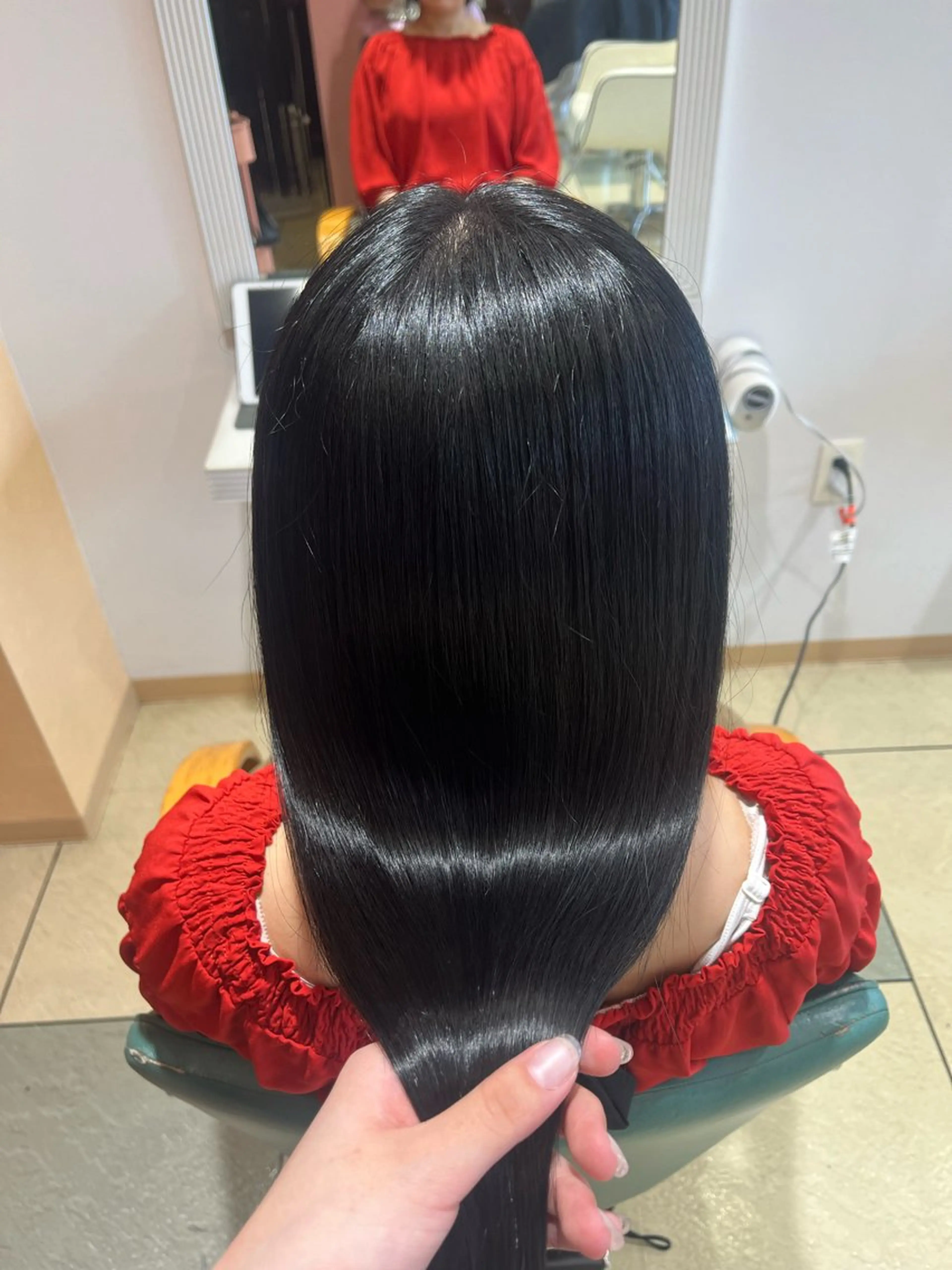 ロング カラー カット ヘアカラー トリートメント ベージュカラー⌇ くびれヘア.𐙚心音のヘアスタイル