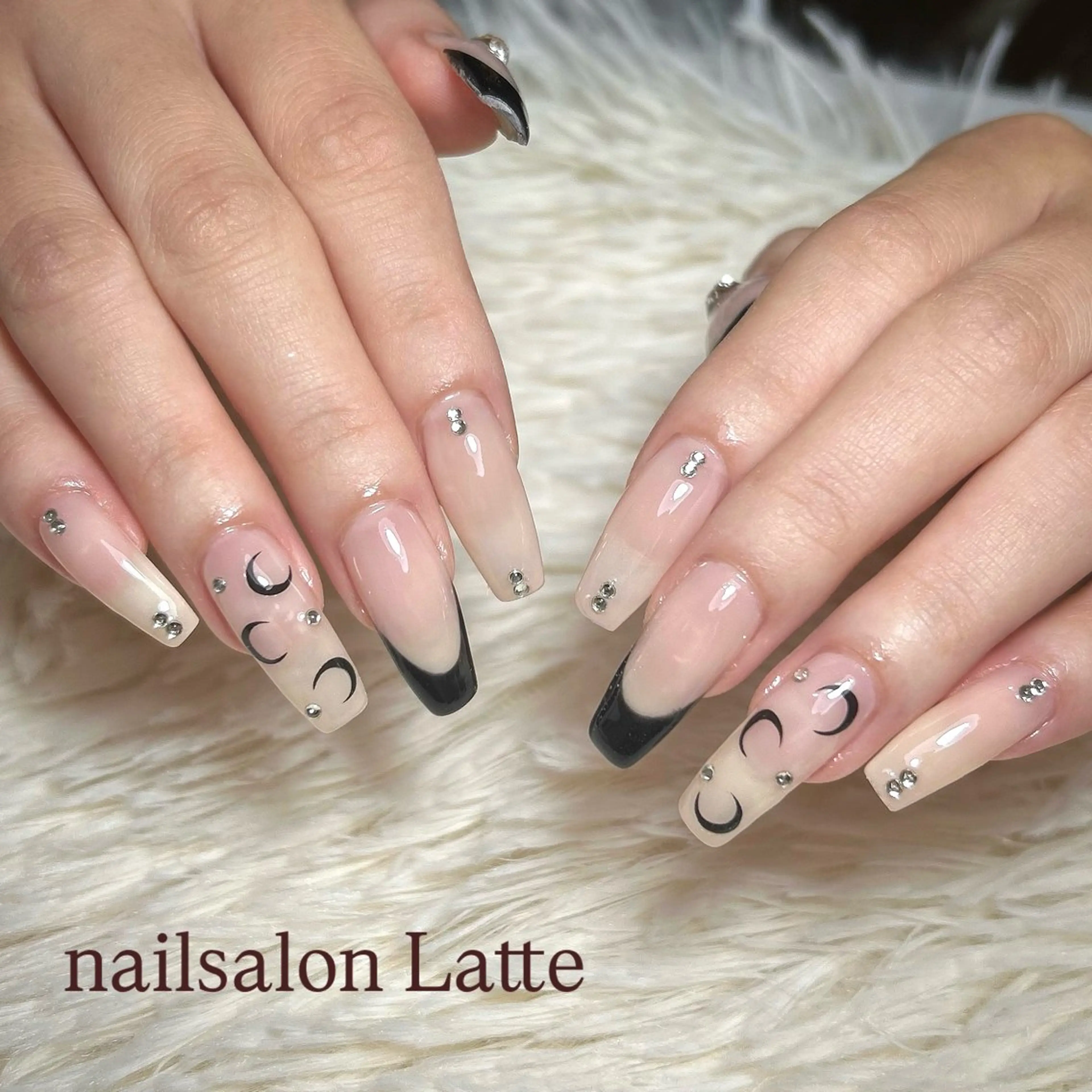ネイル Nailsalon Latteのネイルデザイン