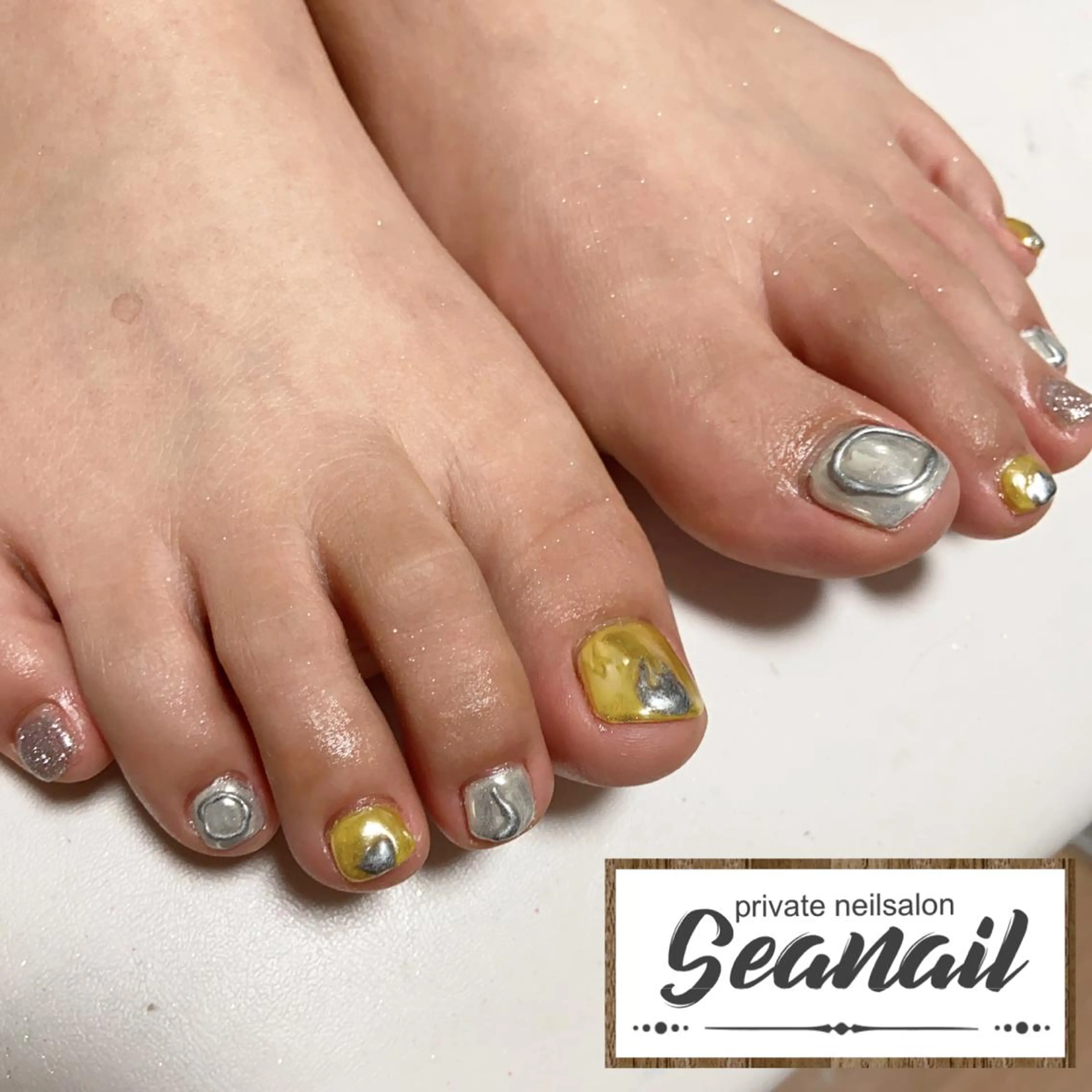 ネイル アートネイル フットネイル ジェルネイル ミラーネイル 持ち込み 小尾 栞のネイルデザイン