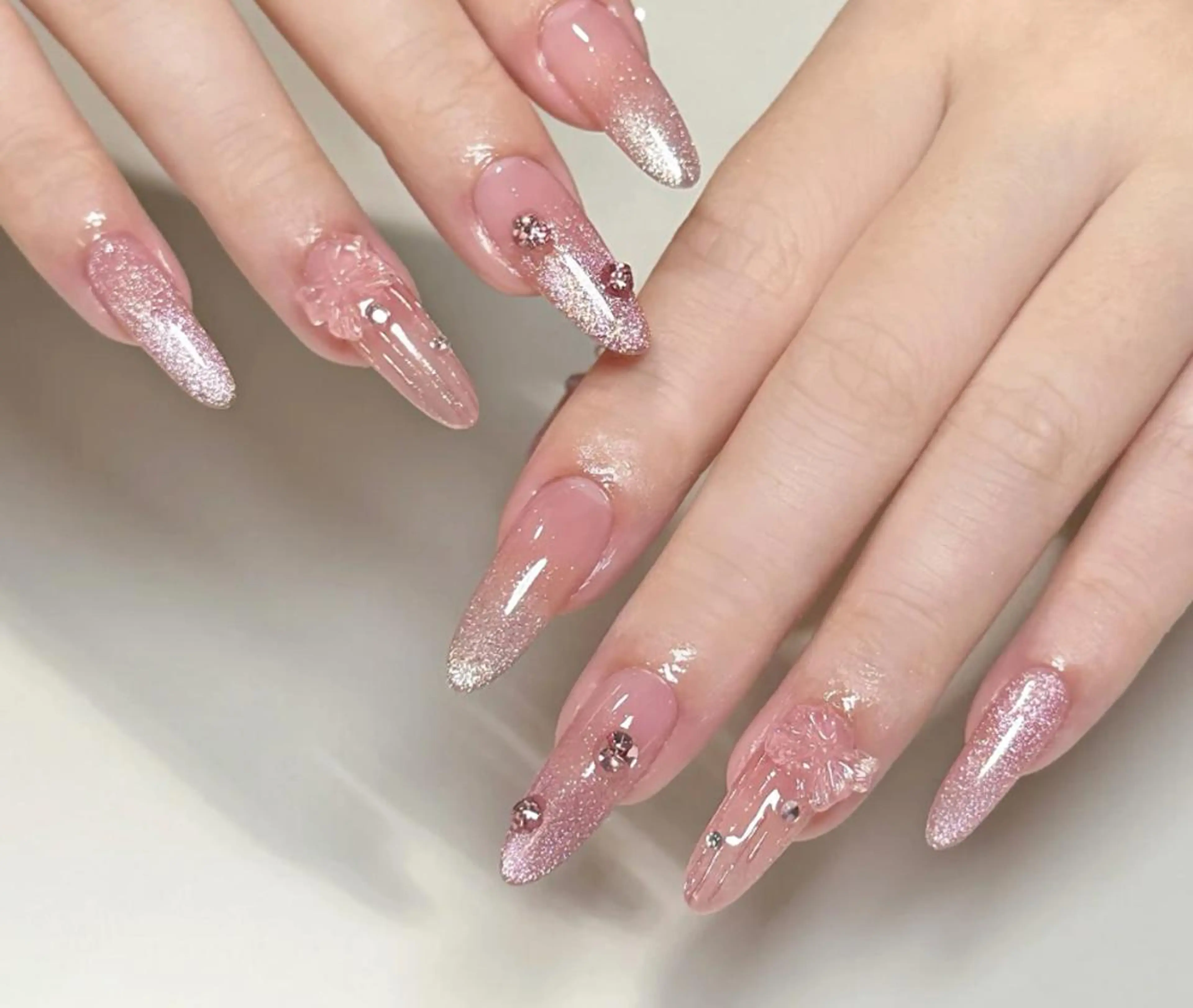 ネイル ハンドネイル 🎀 Ayaka_nailのネイルデザイン