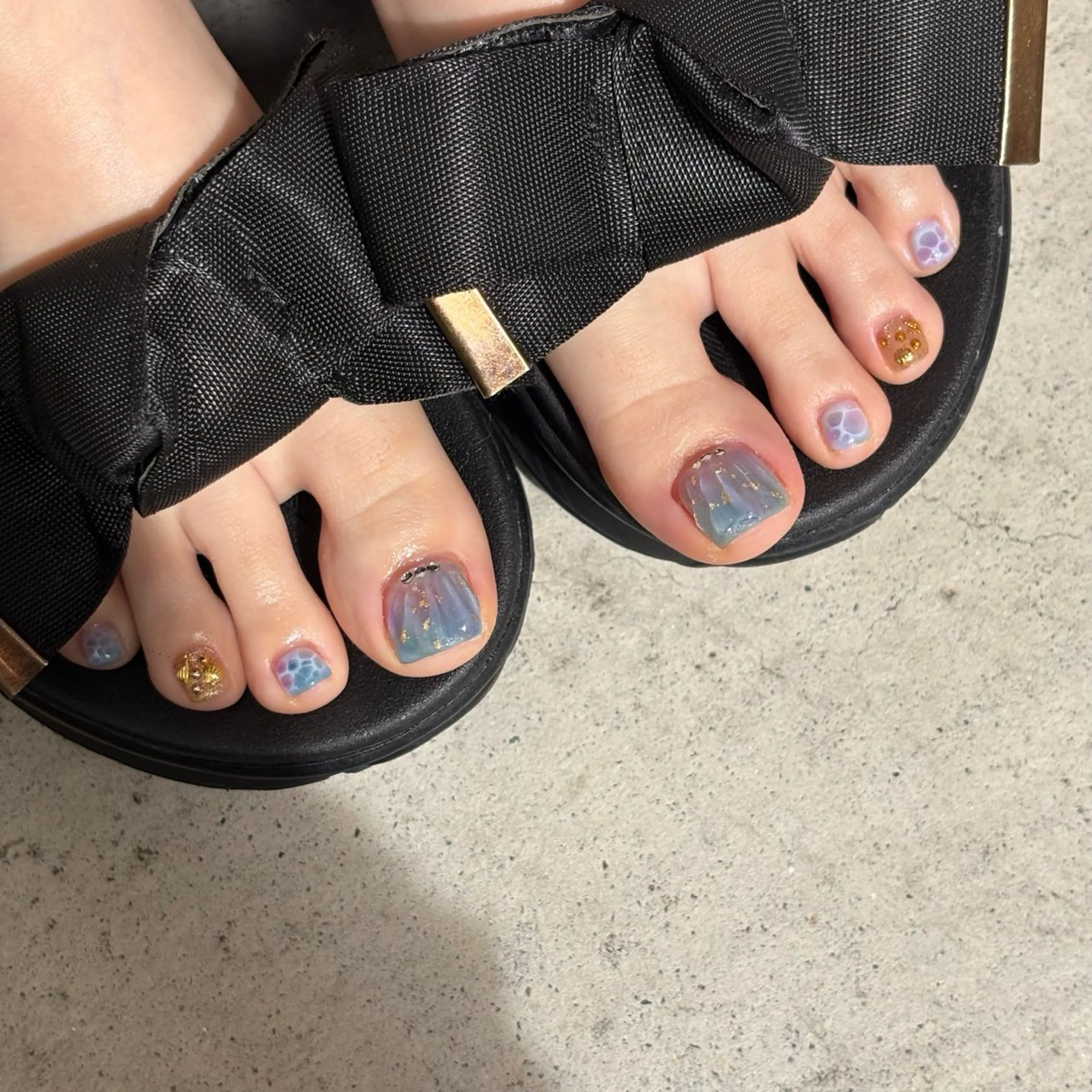 ネイル 【ANEMONA】 ANのネイルデザイン