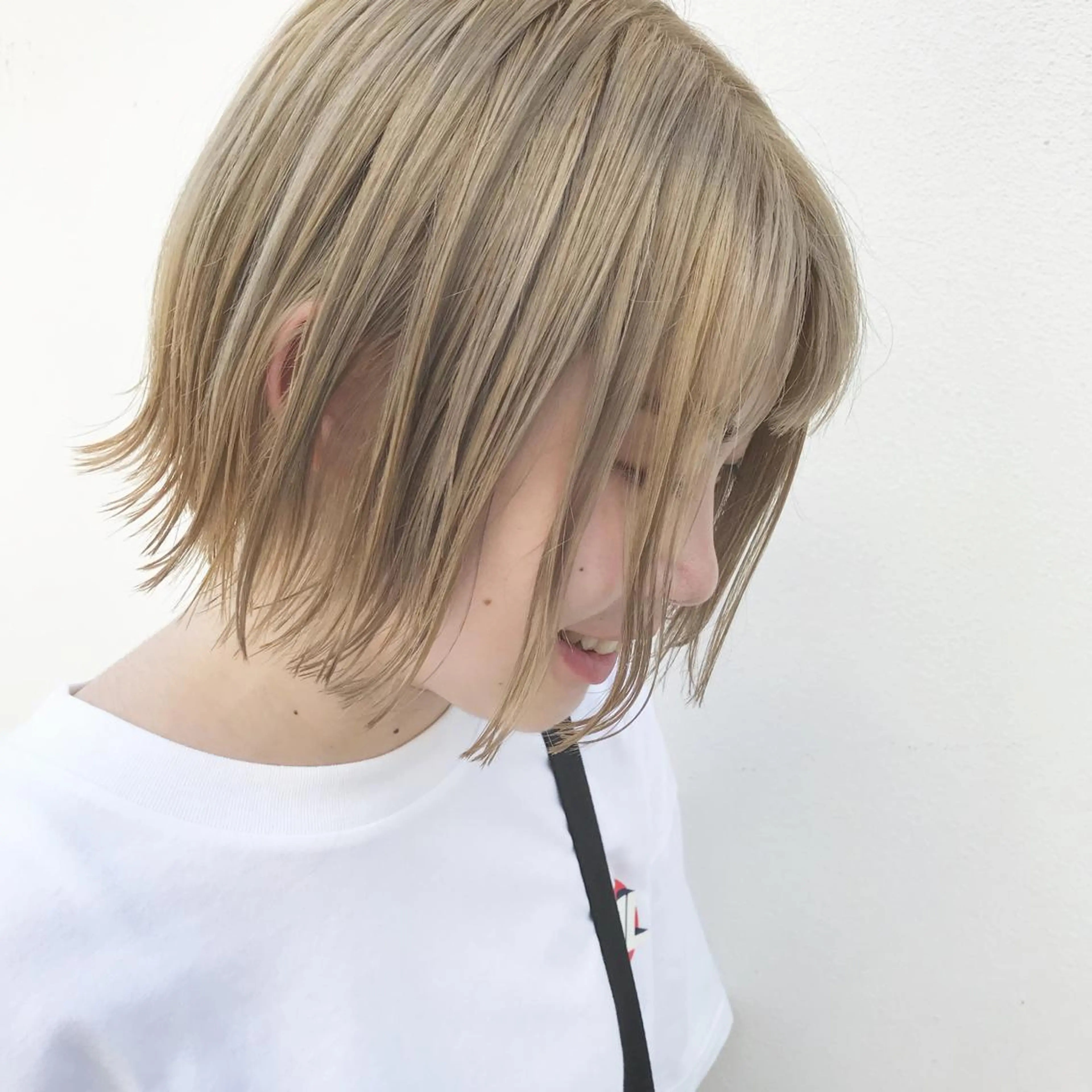 ショート カラー 嶋佐 昌大 シマサマオのヘアスタイル