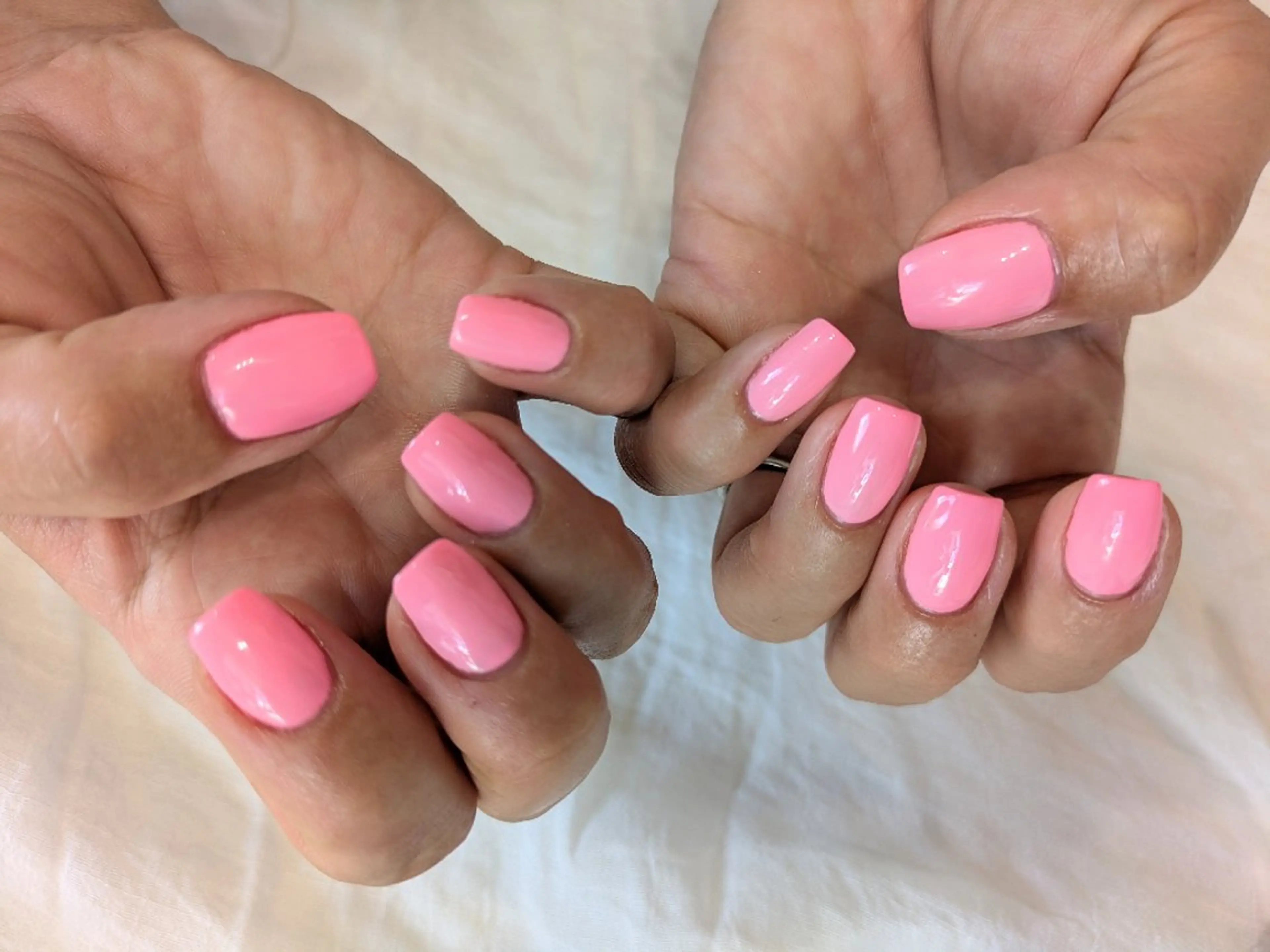 ネイル ピンク ハンドネイル La Vie Nail【ラヴィネイル】所属・La VieNail 【ラヴィネイル】

のネイルデザイン