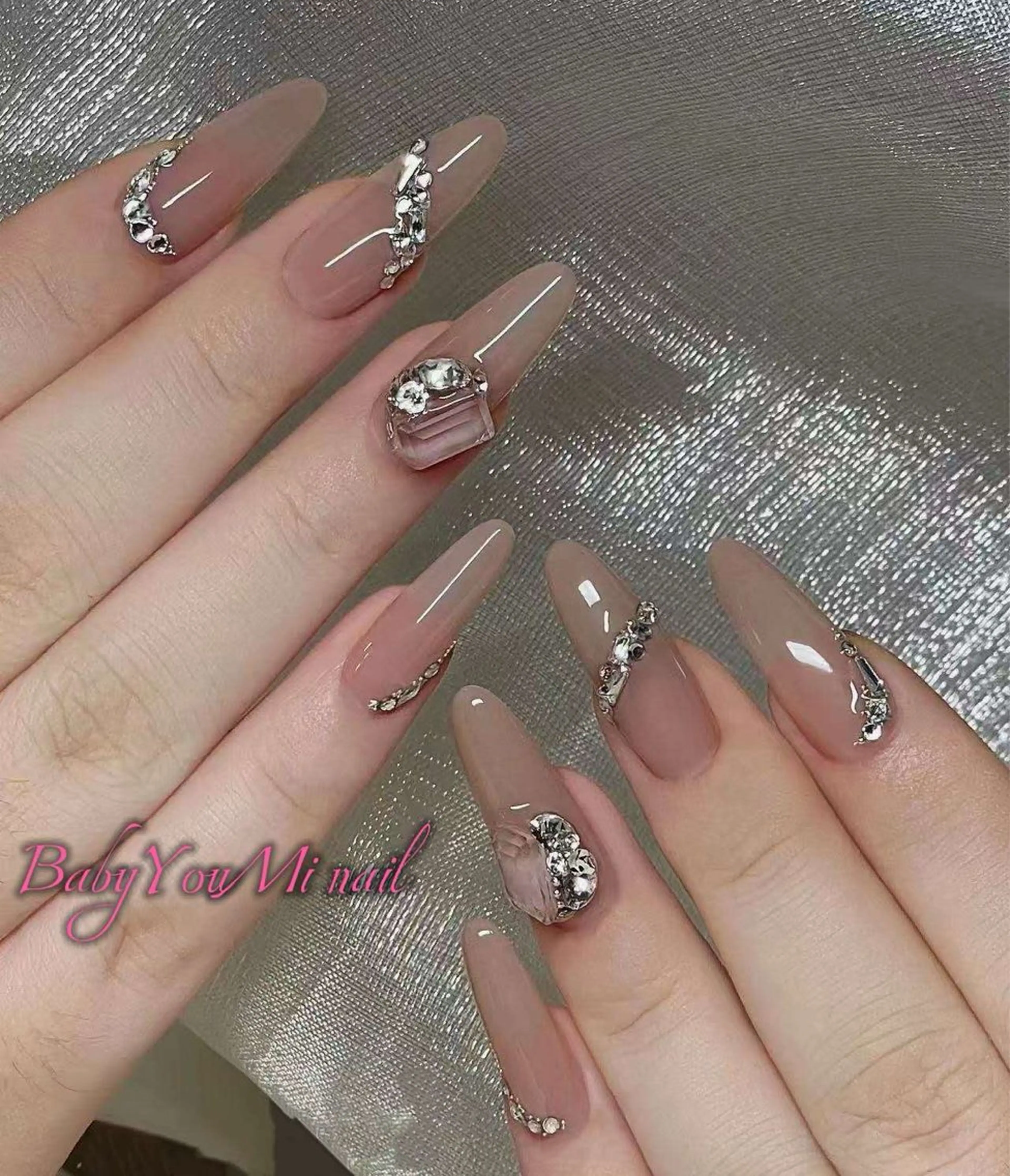 ネイル オーロラネイル フラワーネイル フットネイル フレンチネイル ジェルネイル ハンドネイル BabyYouMi nailのネイルデザイン