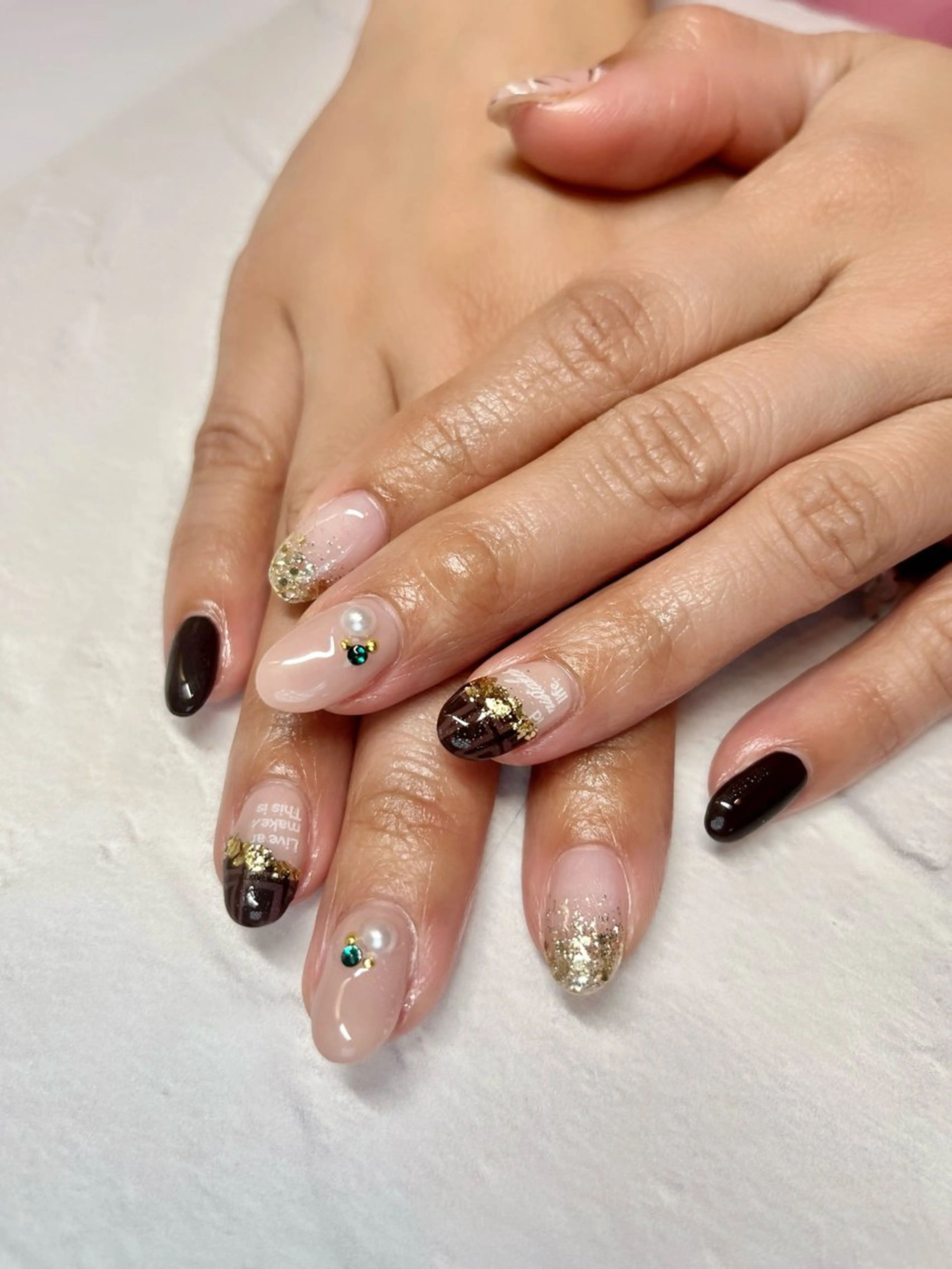 ネイル ハンドネイル li___nail 31のネイルデザイン