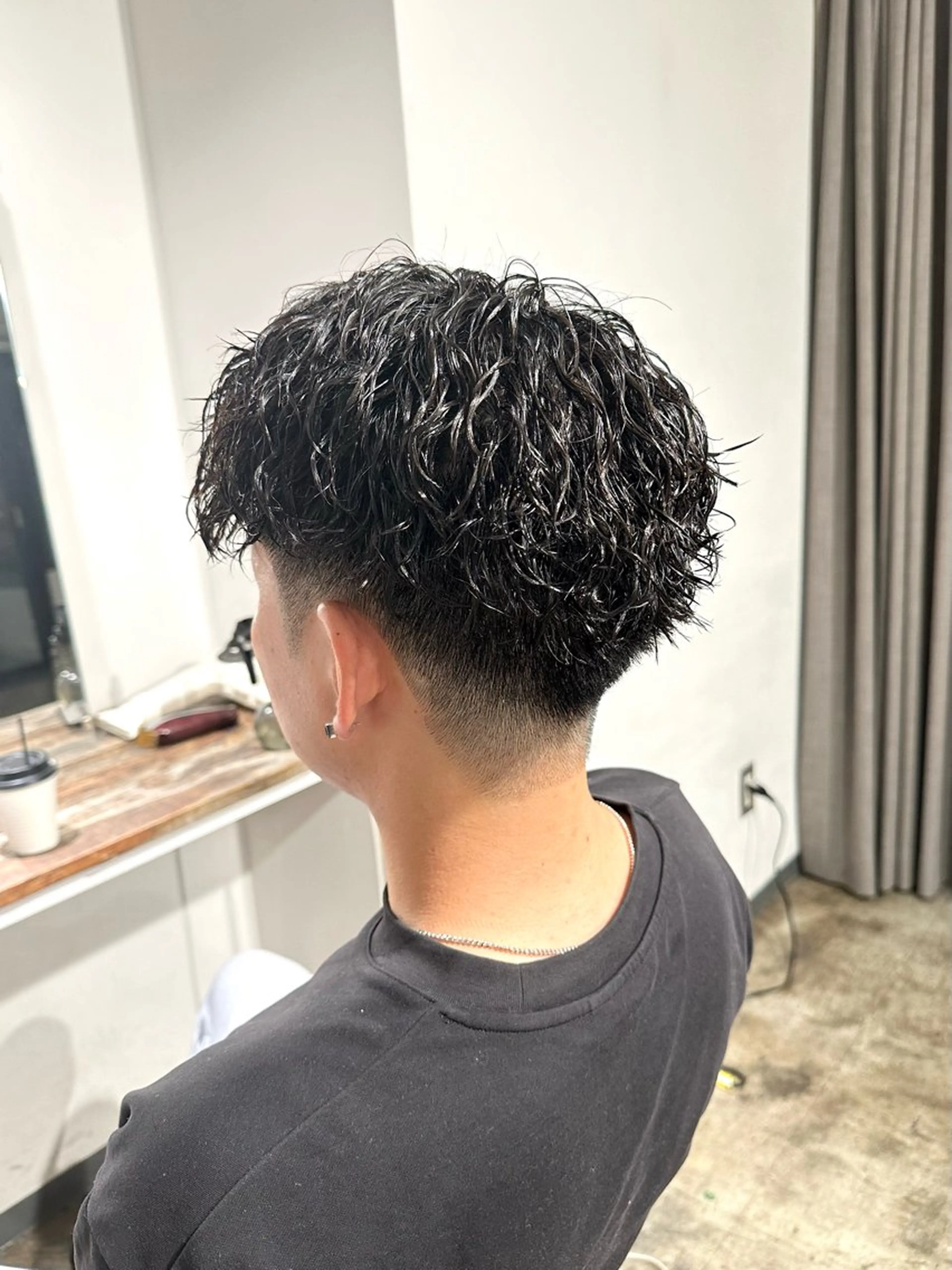 パーマ メンズ センターパート メンズパーマ ツイストスパイラルパーマ スパイラルパーマ カット パーマ トリートメント 骨格補正施術/メンズ 専門美容師/YUYAのヘアスタイル