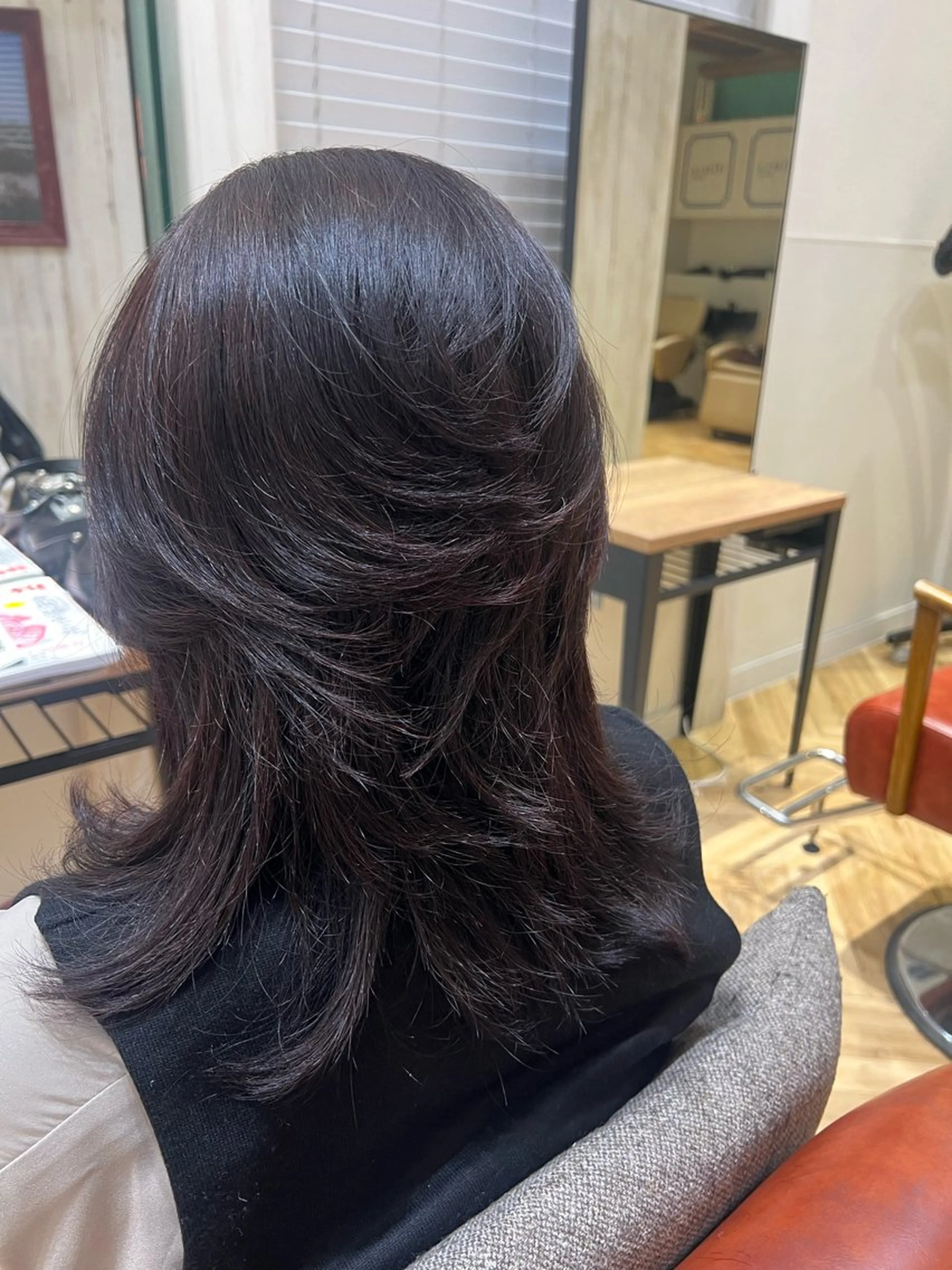 セミロング TRIBECA所属・岩波 寛悟のヘアスタイル