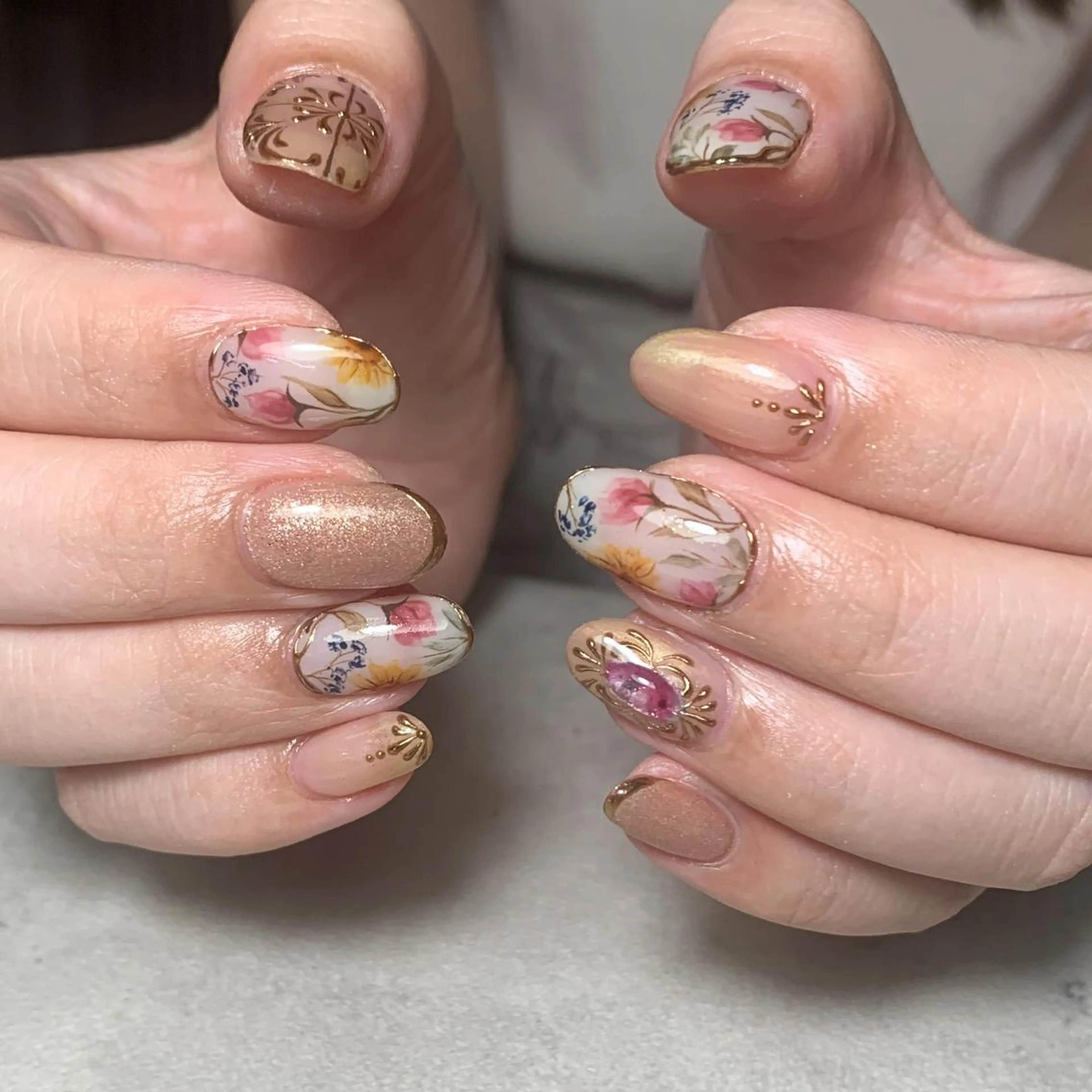 ネイル ハンドネイル atelier　FIORITURA所属・FIORITURA aiのネイルデザイン