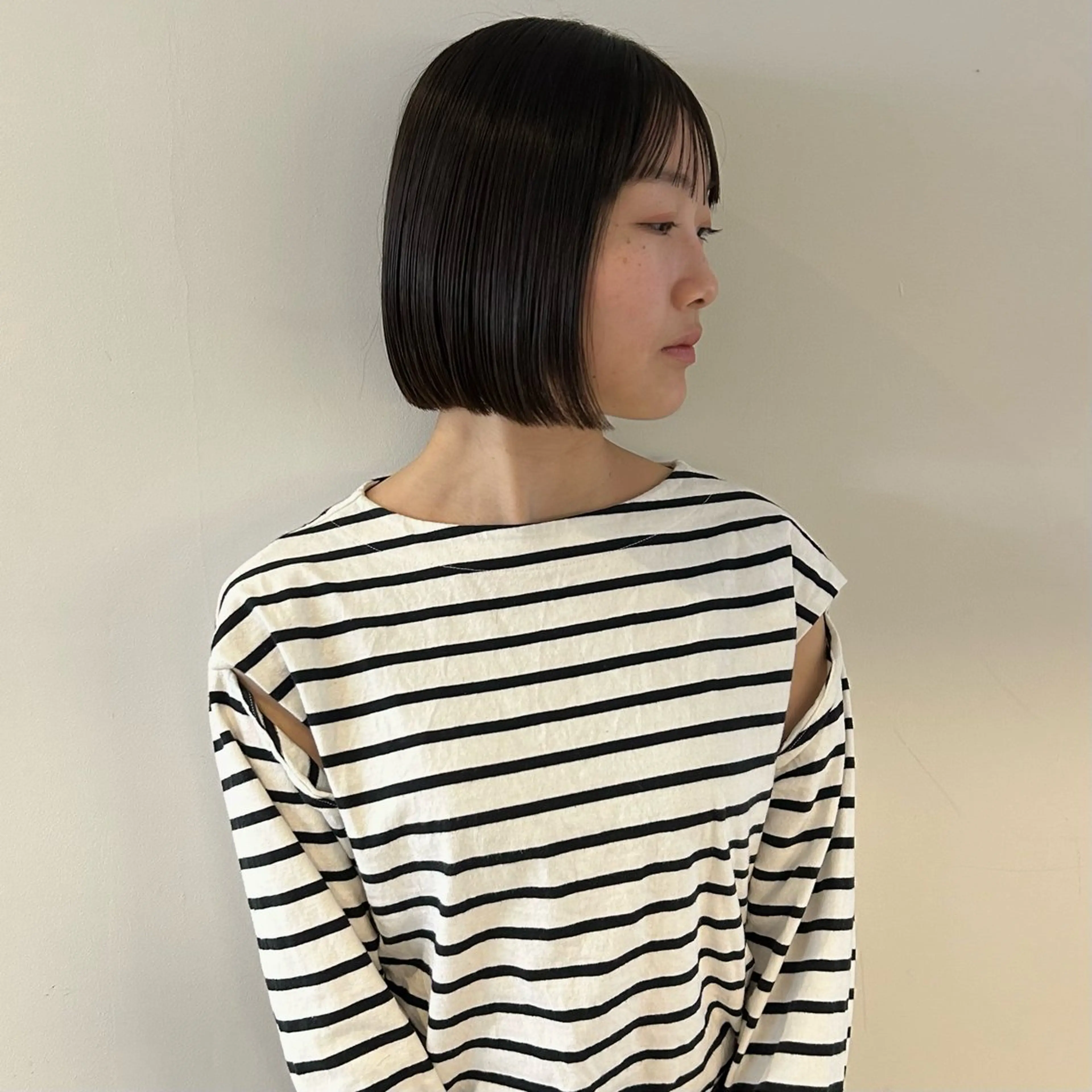 ショート ボブ 韓国風ヘア レイヤーカット nonoka オリーブ/グレージュのヘアスタイル