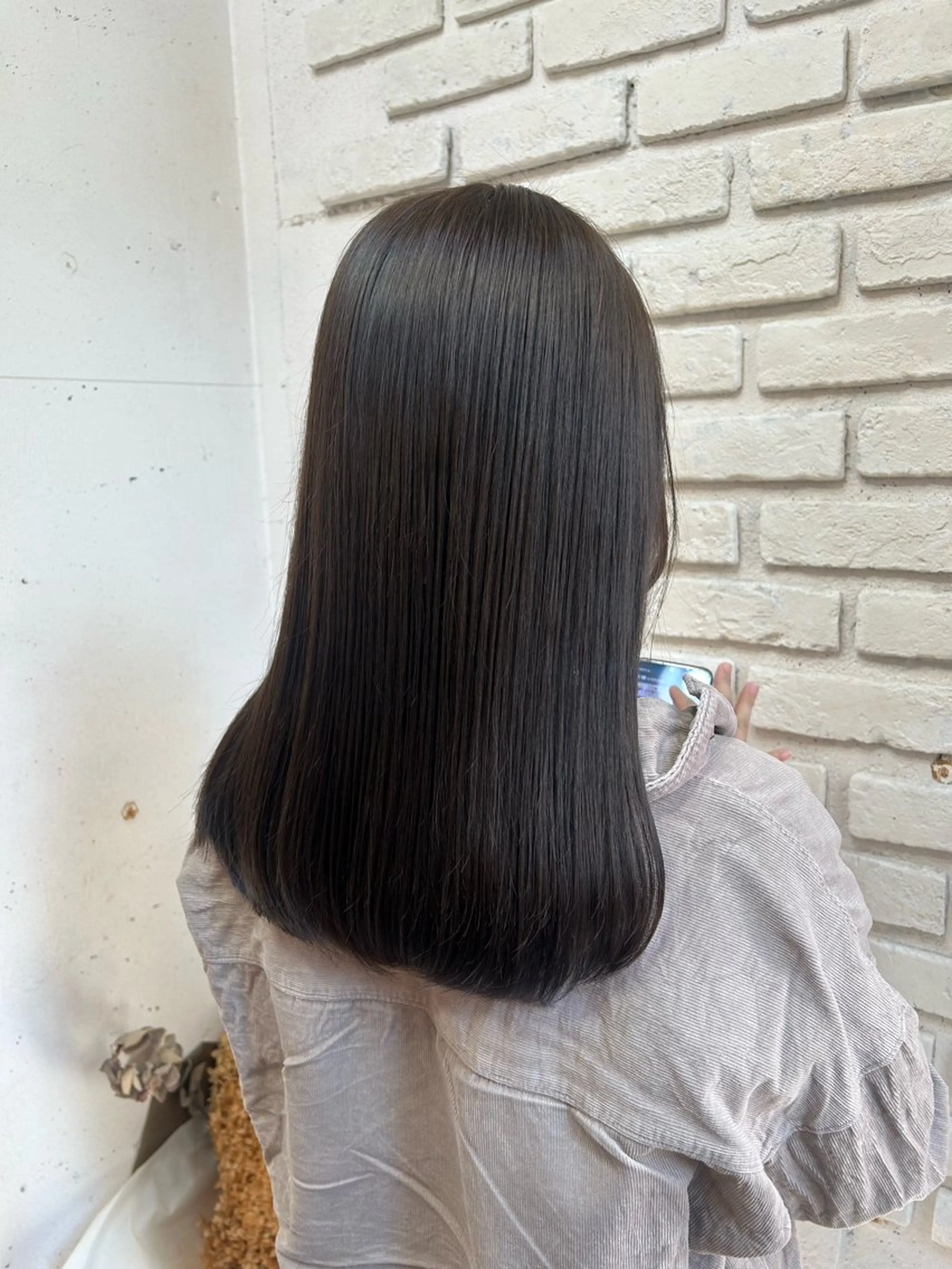 セミロング カラー hozumi bilanciaのヘアスタイル