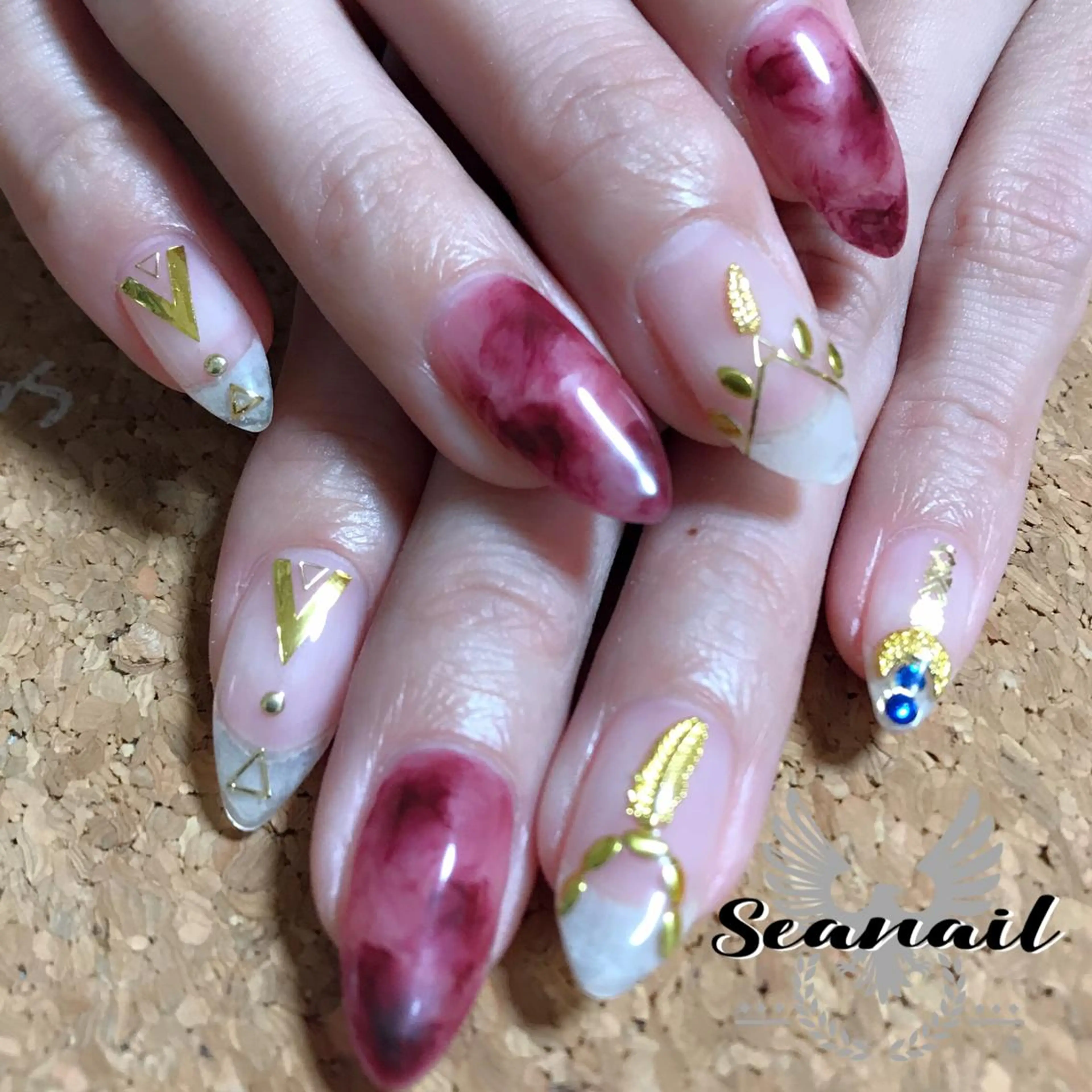 ネイル 小尾 栞のネイルデザイン