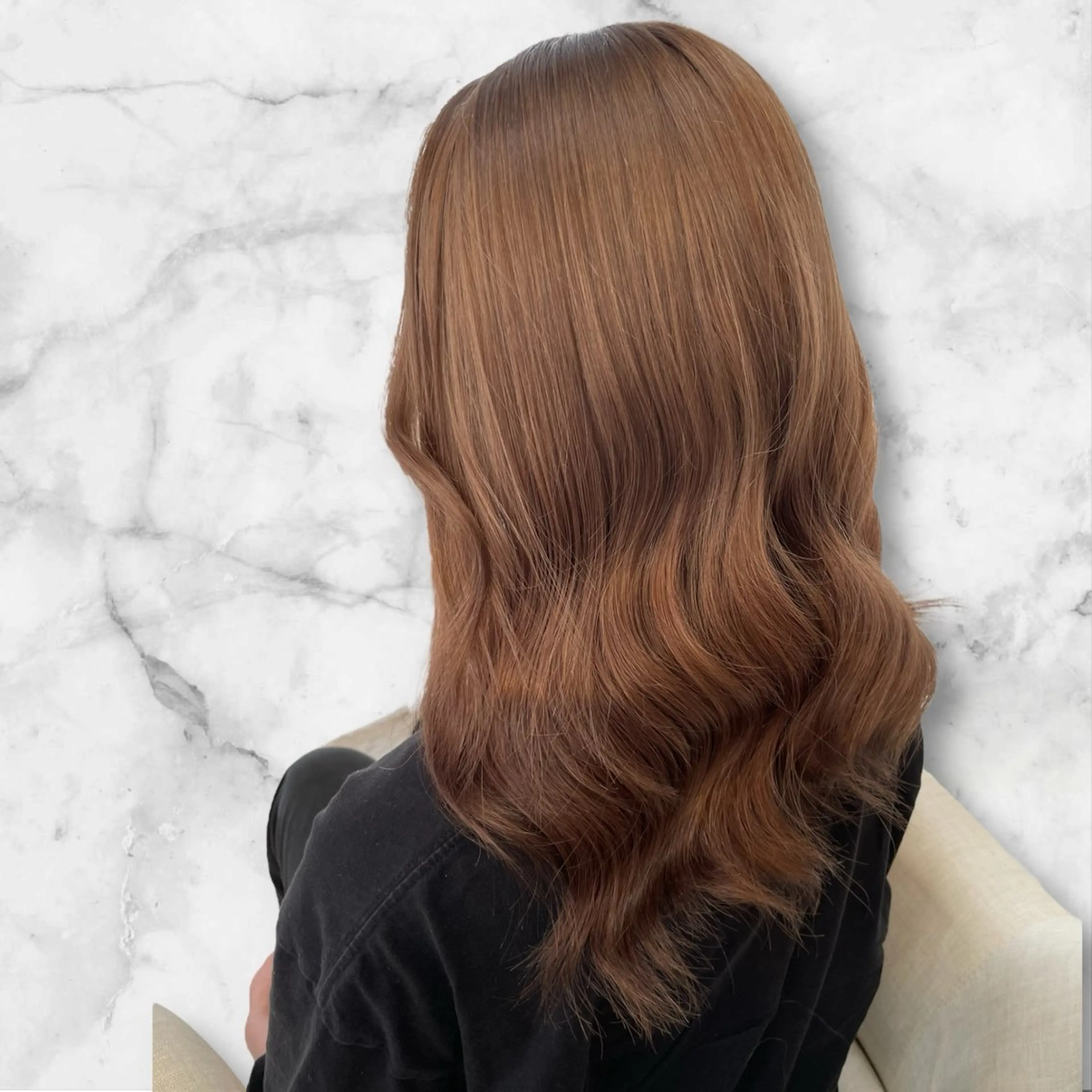 セミロング カラー ベージュカラー ブリーチ ヘアカラー セルバ所属・HIRORO ブリーチ/ハイトーンのヘアスタイル