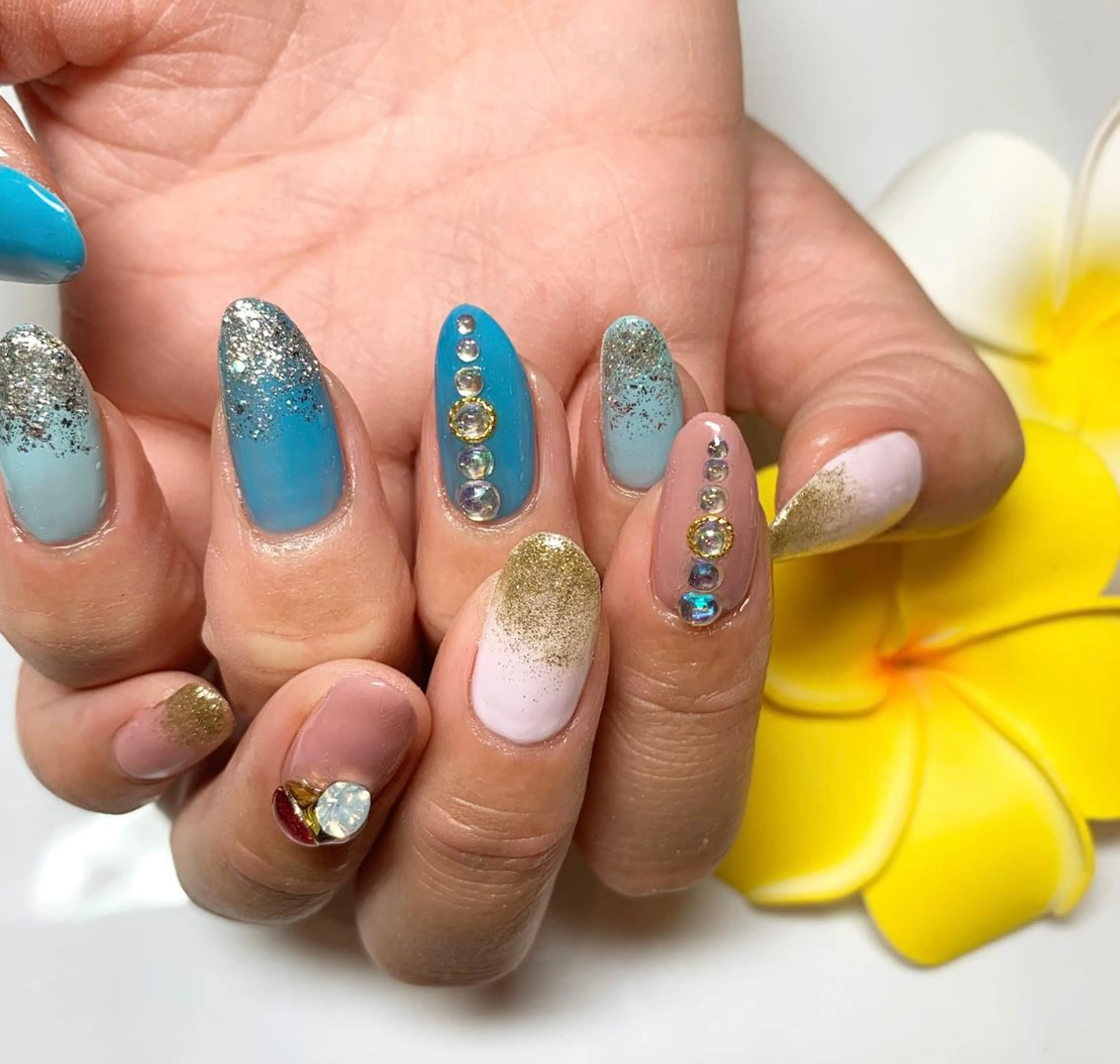 ネイル 駒月 明日香のネイルデザイン