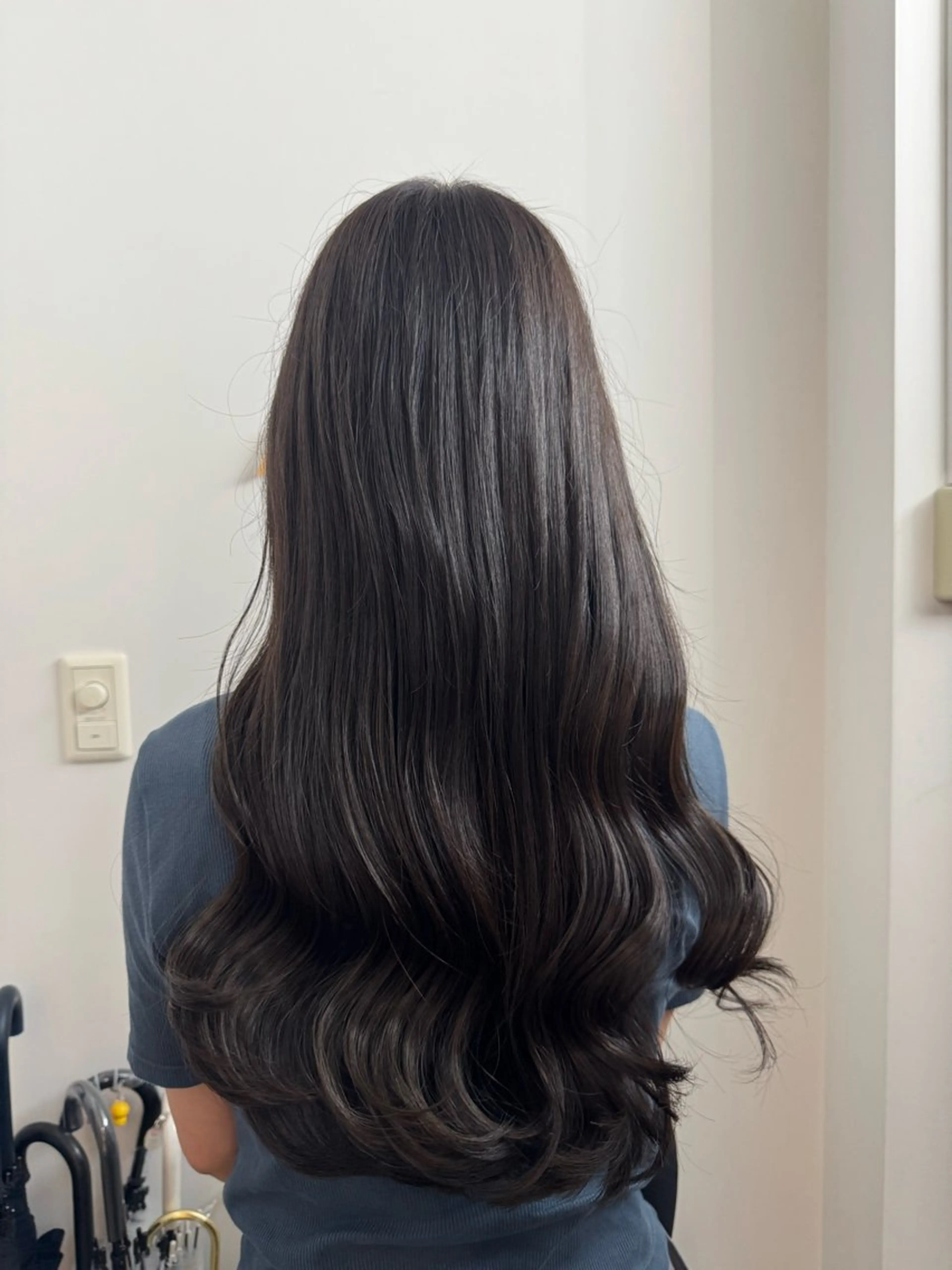 ロング ヘアカラー 透明感カラー 🤍のヘアスタイル