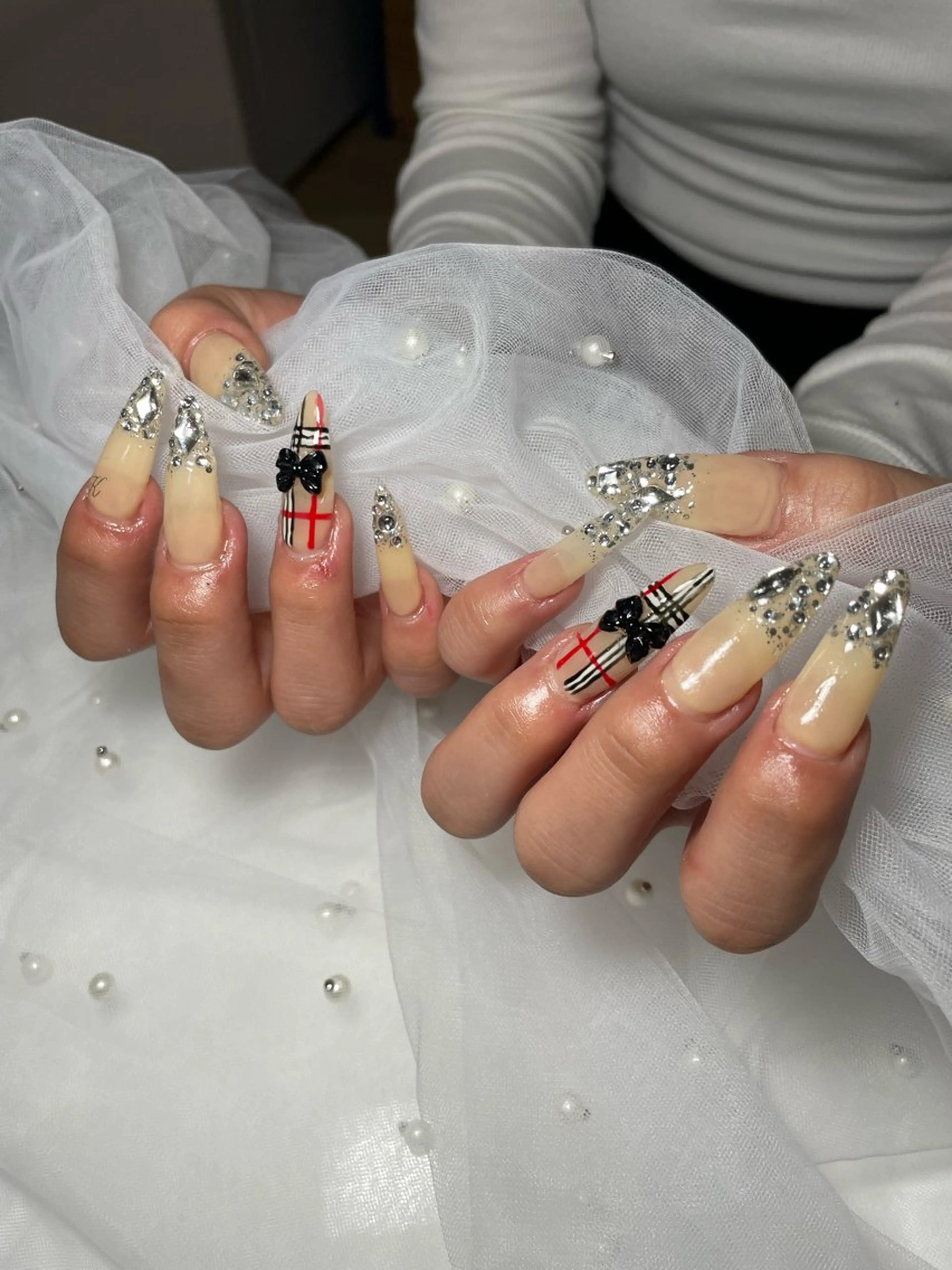 ネイル ロングネイル トータルビューティーサロンリノ所属・ビューティーサロン リノのネイルデザイン