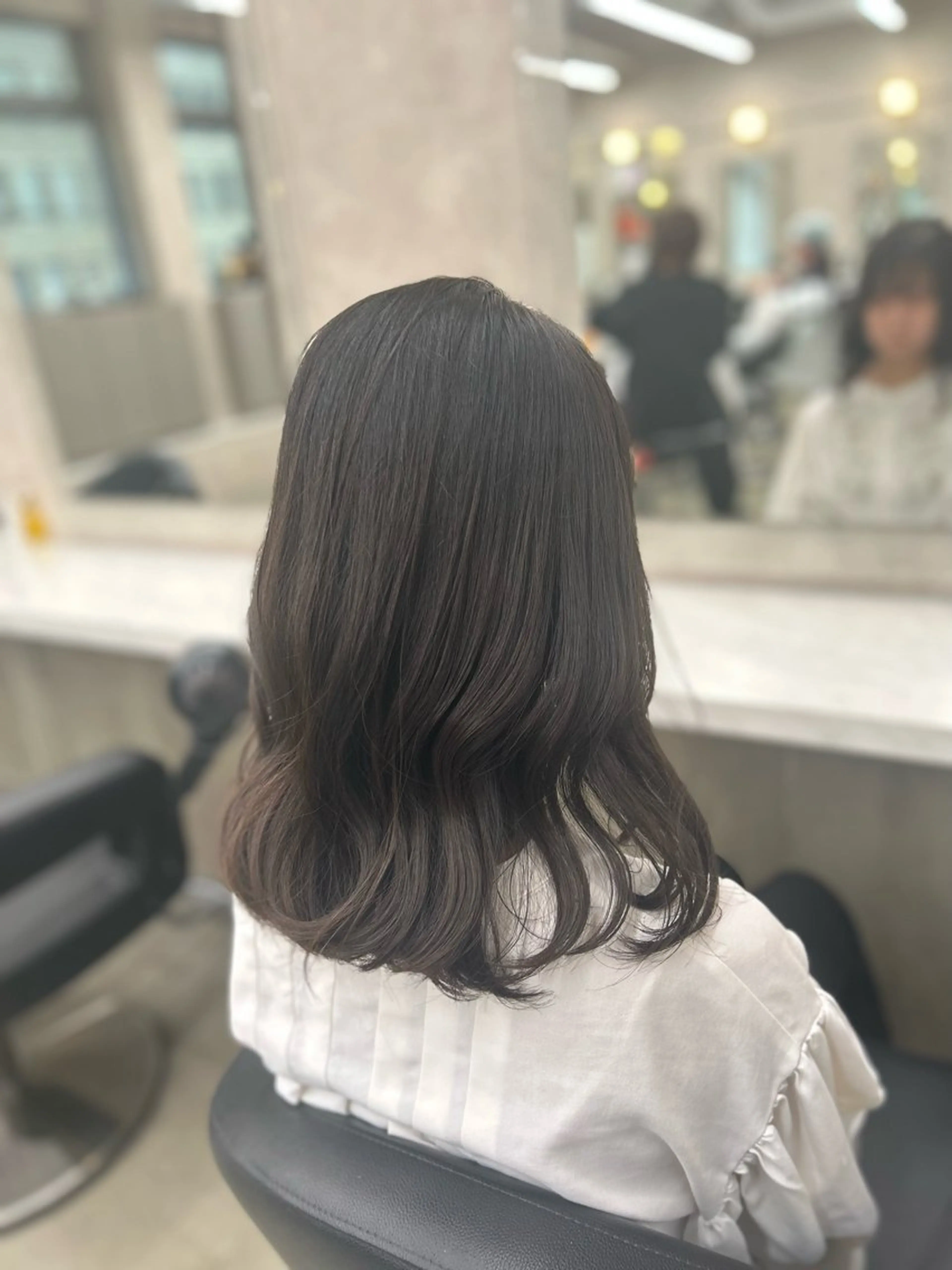 セミロング カラー パーマ ヘアアレンジ メンズ キッズ ヘアカラー トリートメント ヘアセット ブリーチなしカラー/ ブラウン/レイヤーのヘアスタイル