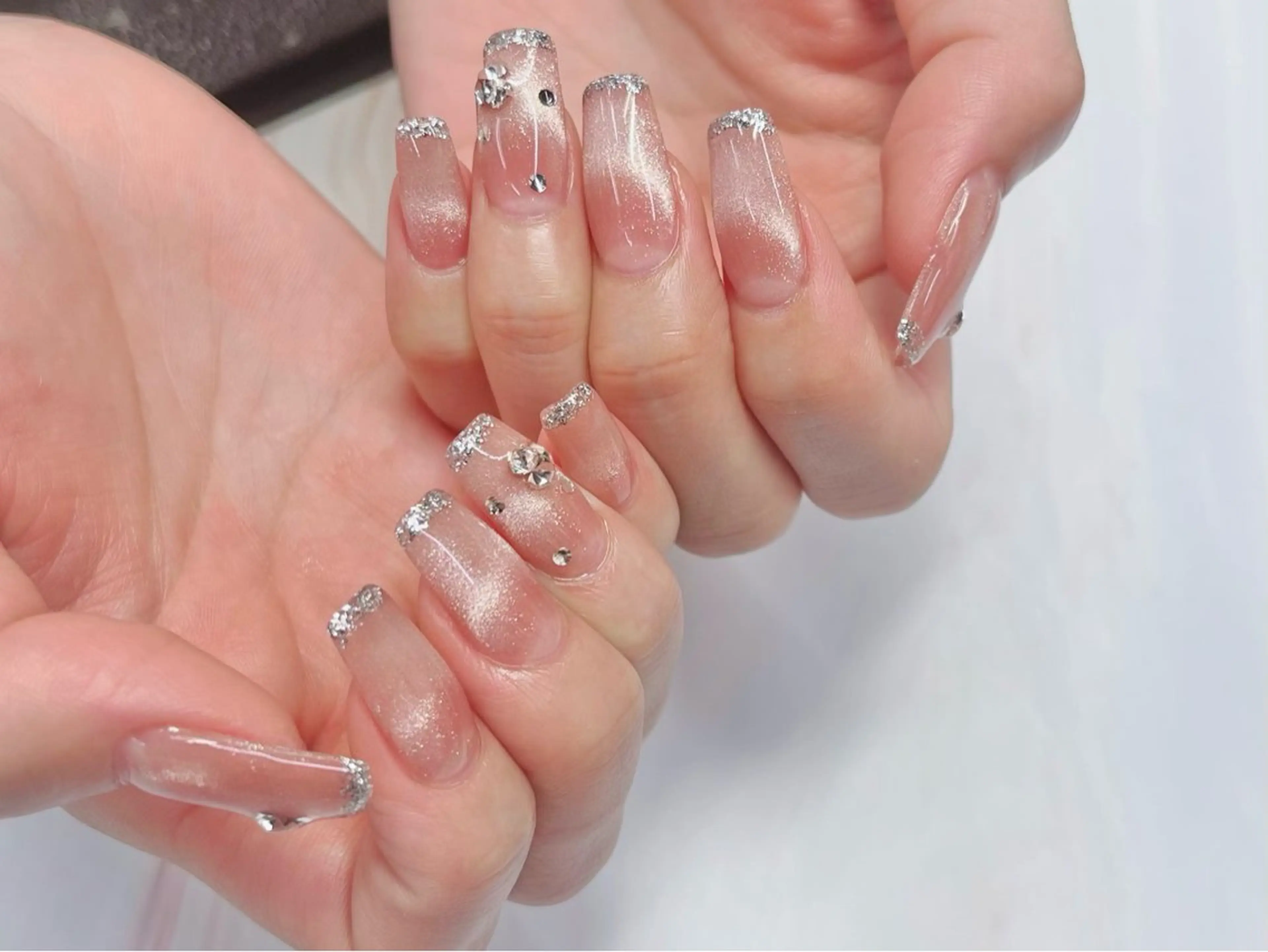 ネイル キラキラネイル シンプルネイル nail salon  SyiSyu 姫路店所属・SyiSyu 姫路店のネイルデザイン