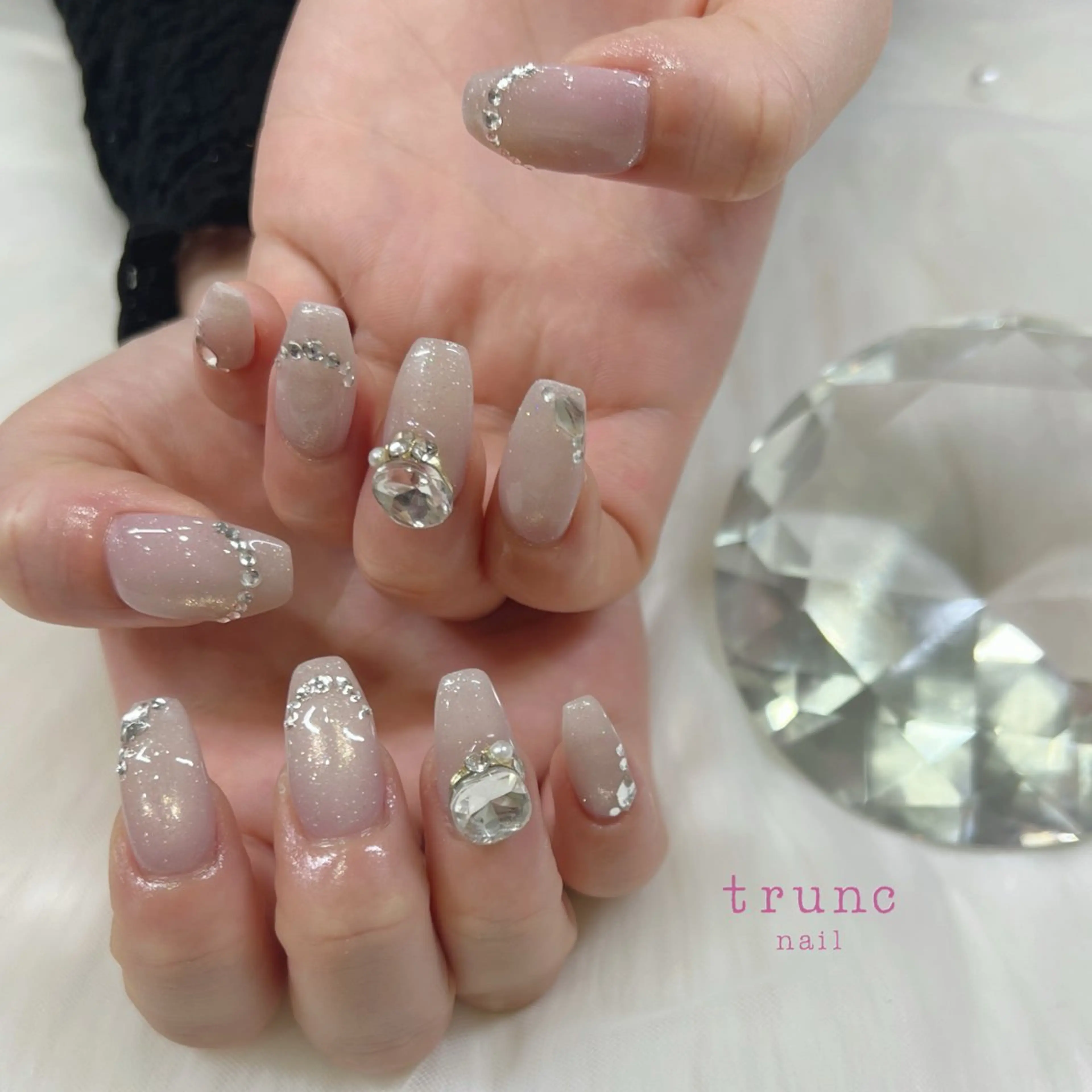 ネイル trunc nail 🌻宮下🌻のネイルデザイン
