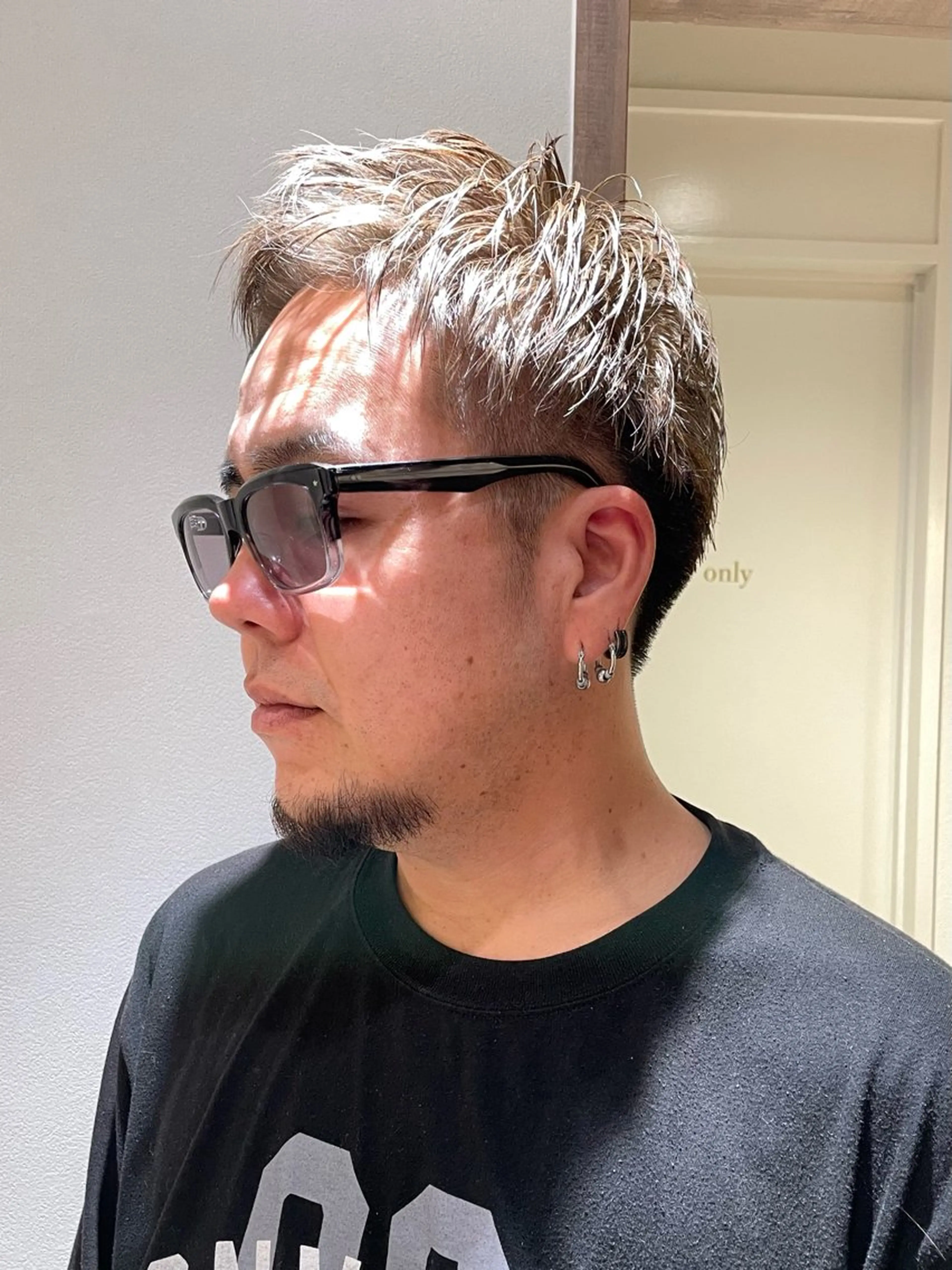 ショート カラー メンズ アッシュ 佐藤 大地のヘアスタイル