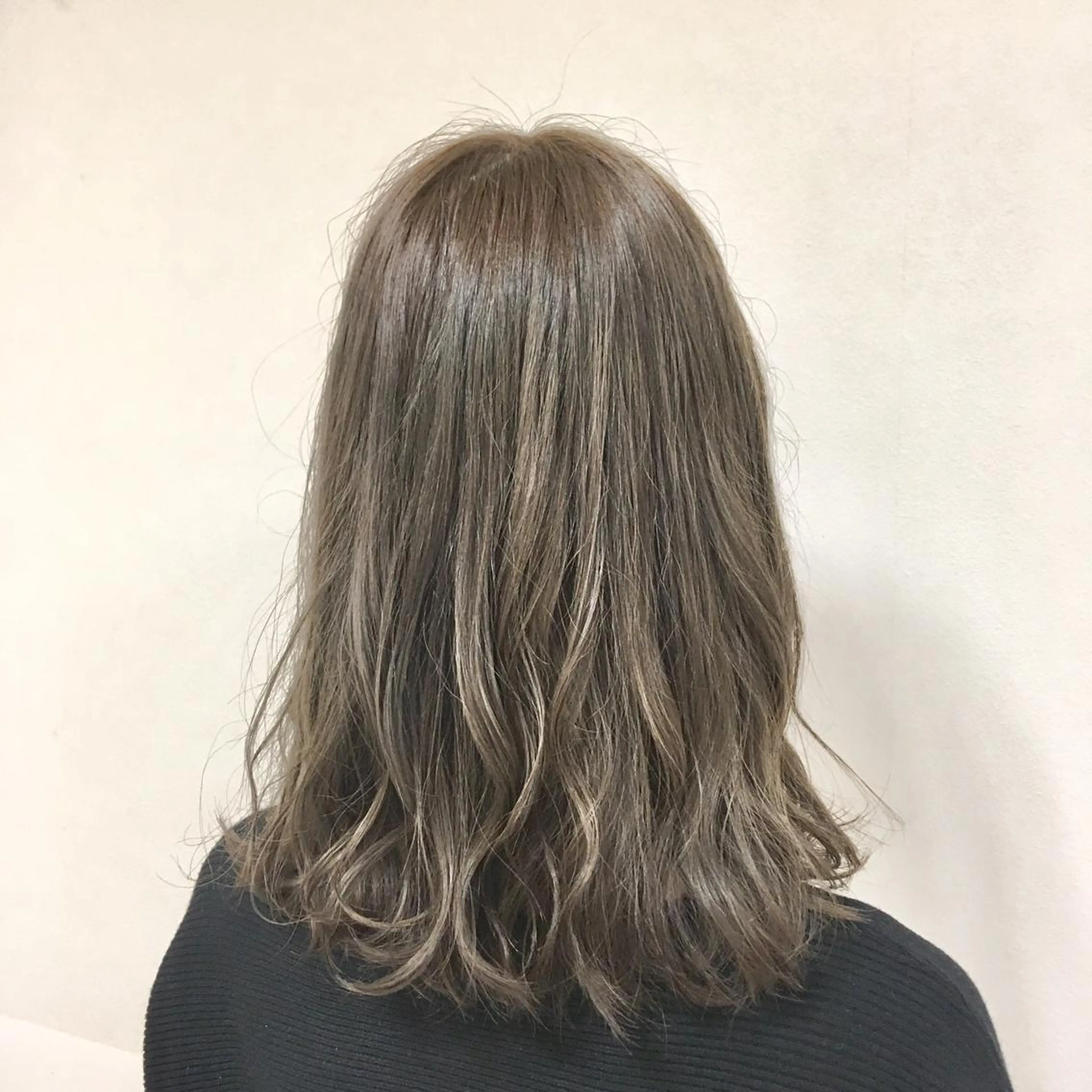 セミロング カラー ヘアアレンジ ヘアカラー トリートメント 【Sweep】おじま のぞみのヘアスタイル