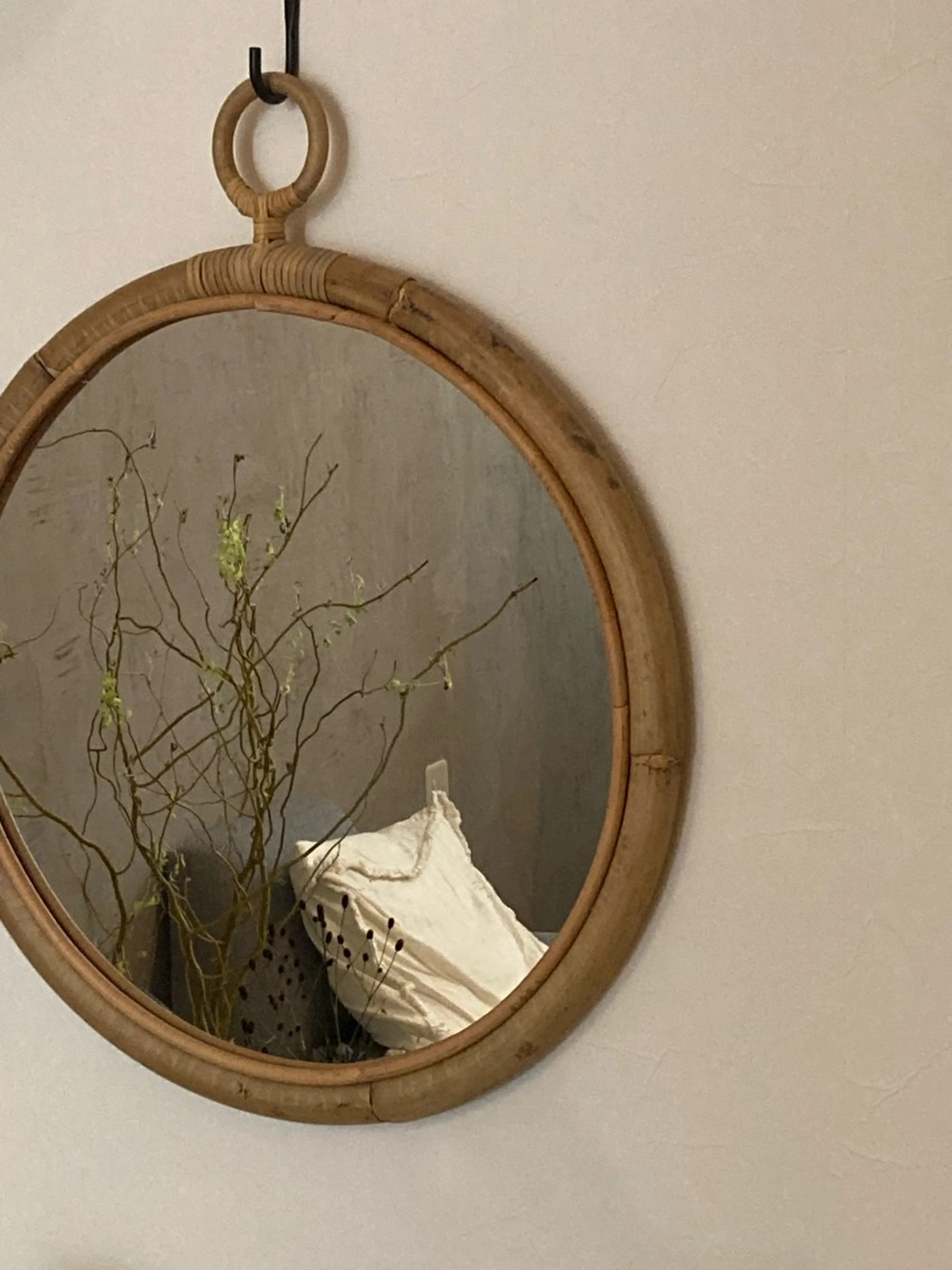 和漢よもぎ蒸しとフェイシャルのお店　maison de beaute所属・よもぎ蒸し/ 大人ニキビ　mamiのエステ・リラクイメージ