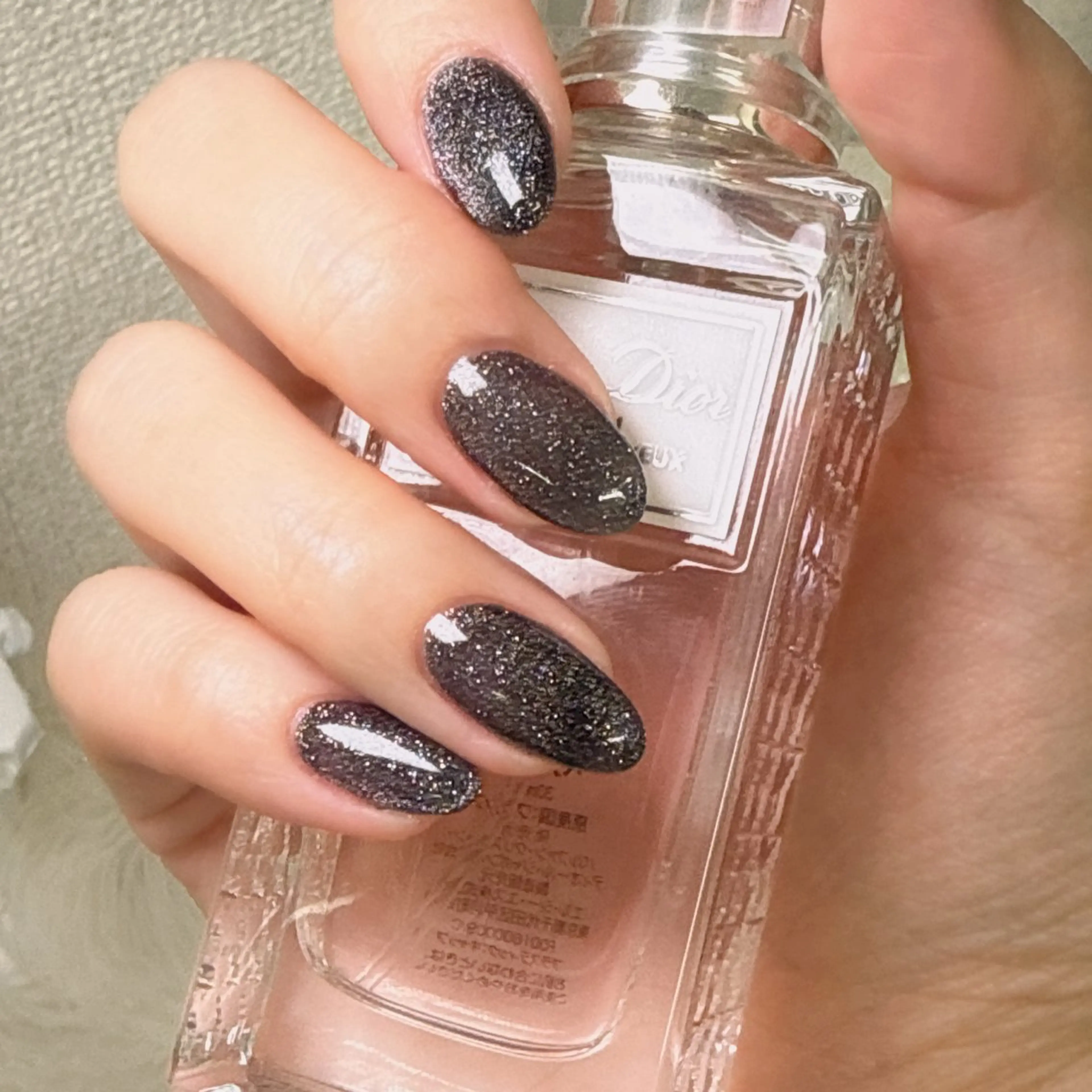 ネイル ハンドネイル グロー ネイルのネイルデザイン