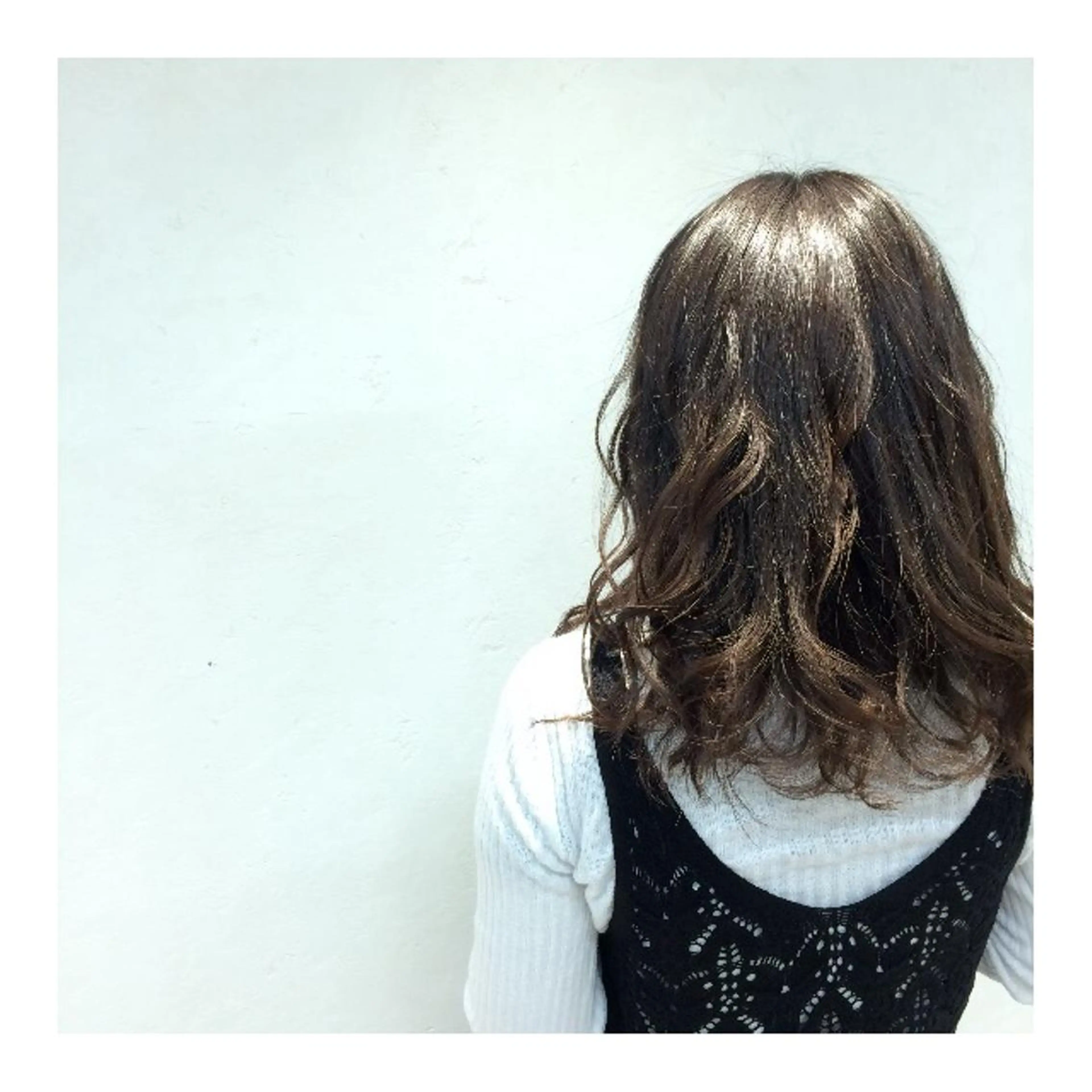 ミディアム カラー パーマ 岡本 拓朗のヘアスタイル