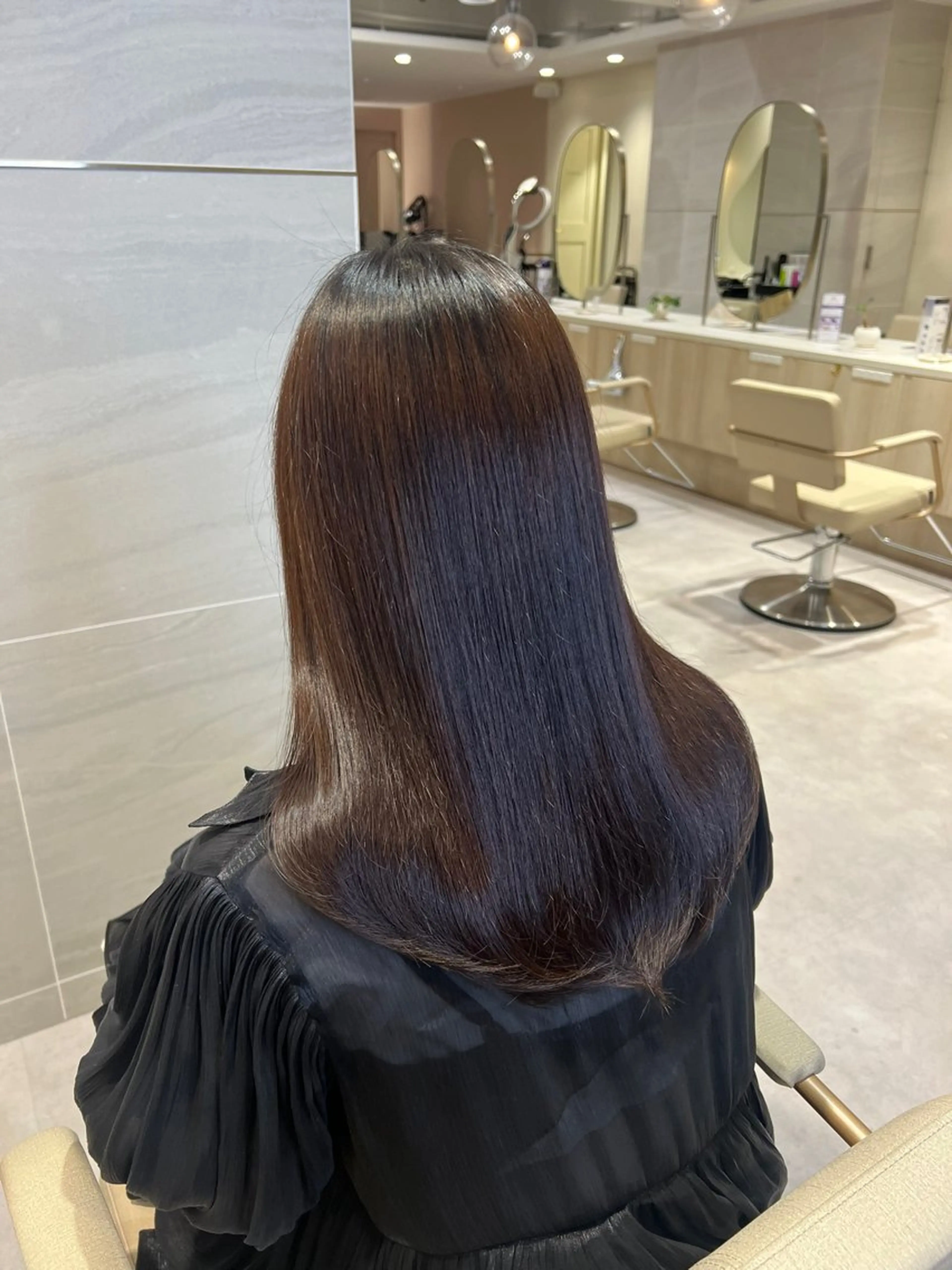 【赤ちゃんのような髪の毛に】やわらか&なめらか質感 カシミヤトリートメント+1人1人に合わせた前髪顔周りカットの写真