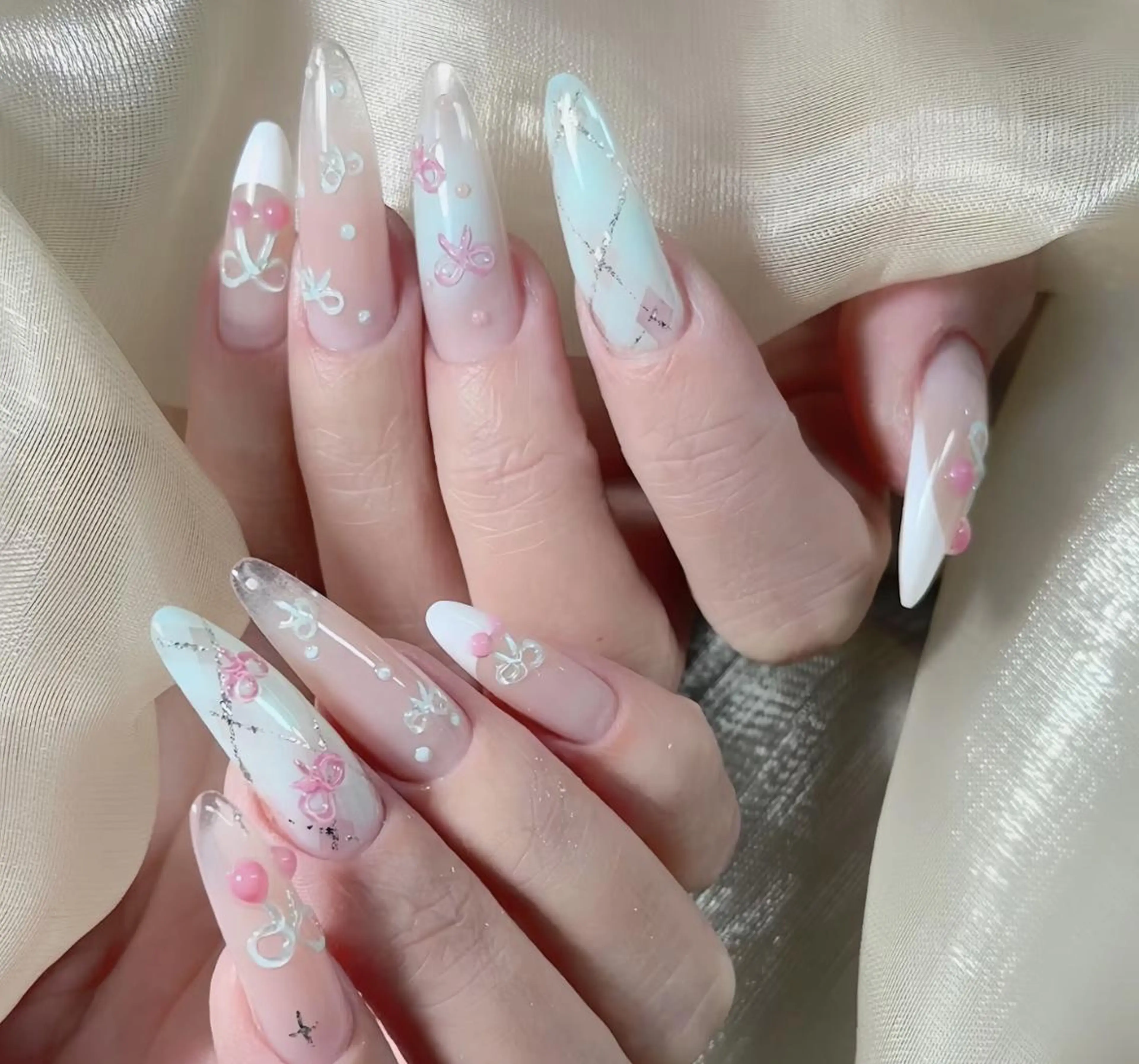 ネイル ハンドネイル 🎀 Ayaka_nailのネイルデザイン