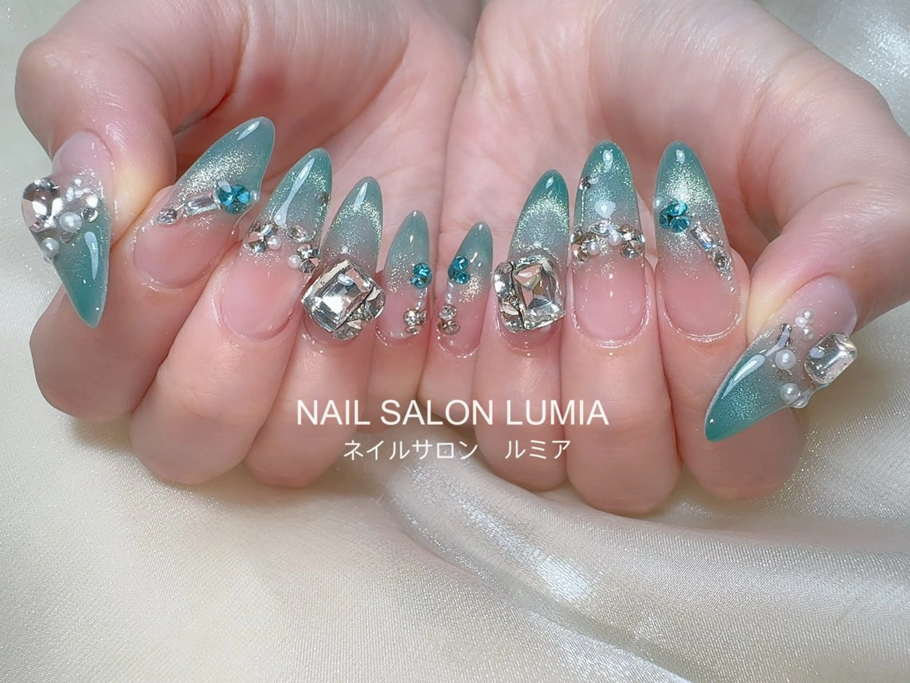ネイル ハンドネイル ネイルサロン ルミア Lumia 店長のネイルデザイン