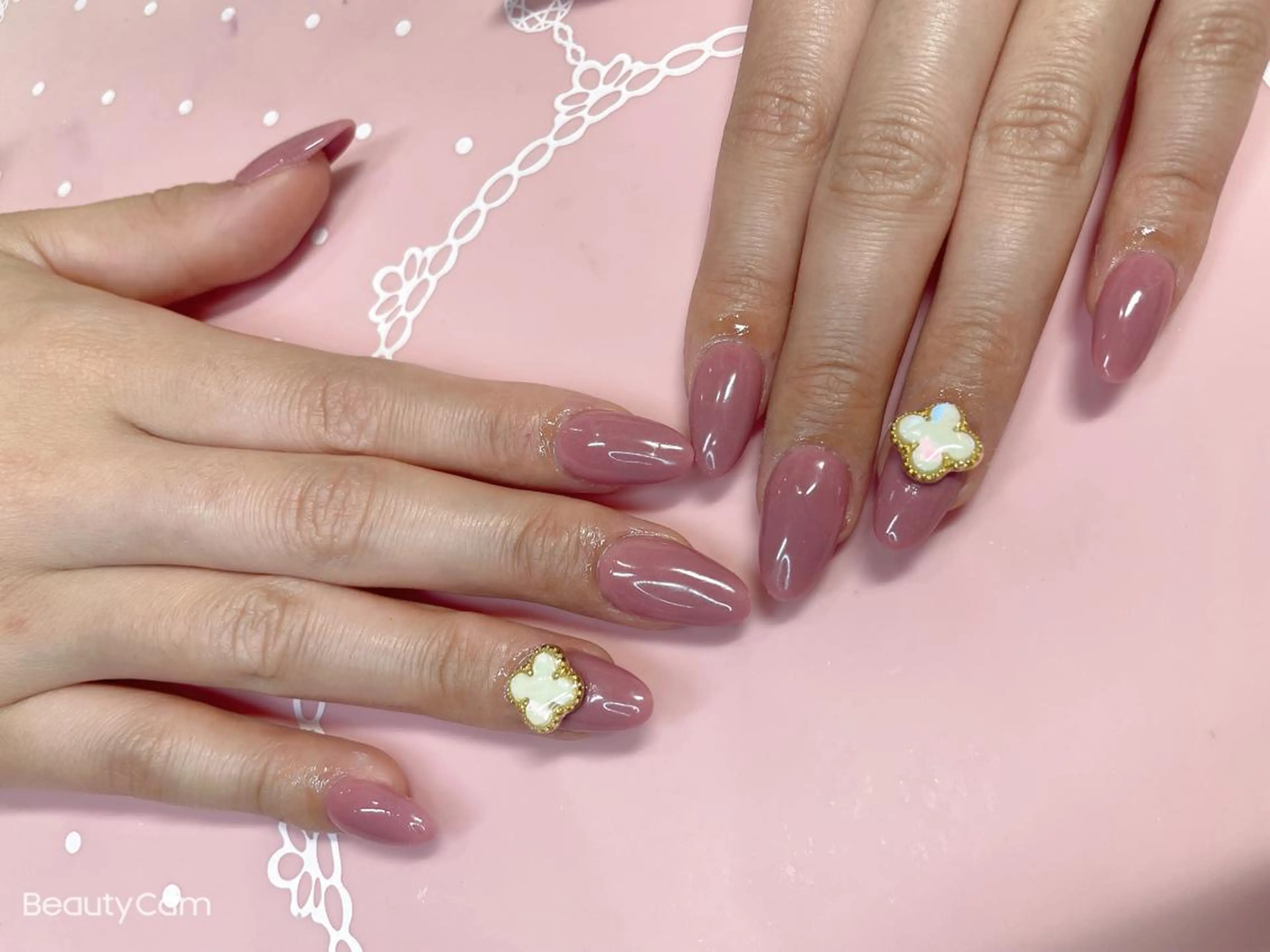 ミディアム ネイル ハンドネイル 《LB》ラブリエ Nail&eyeのマツエク・マツパデザイン