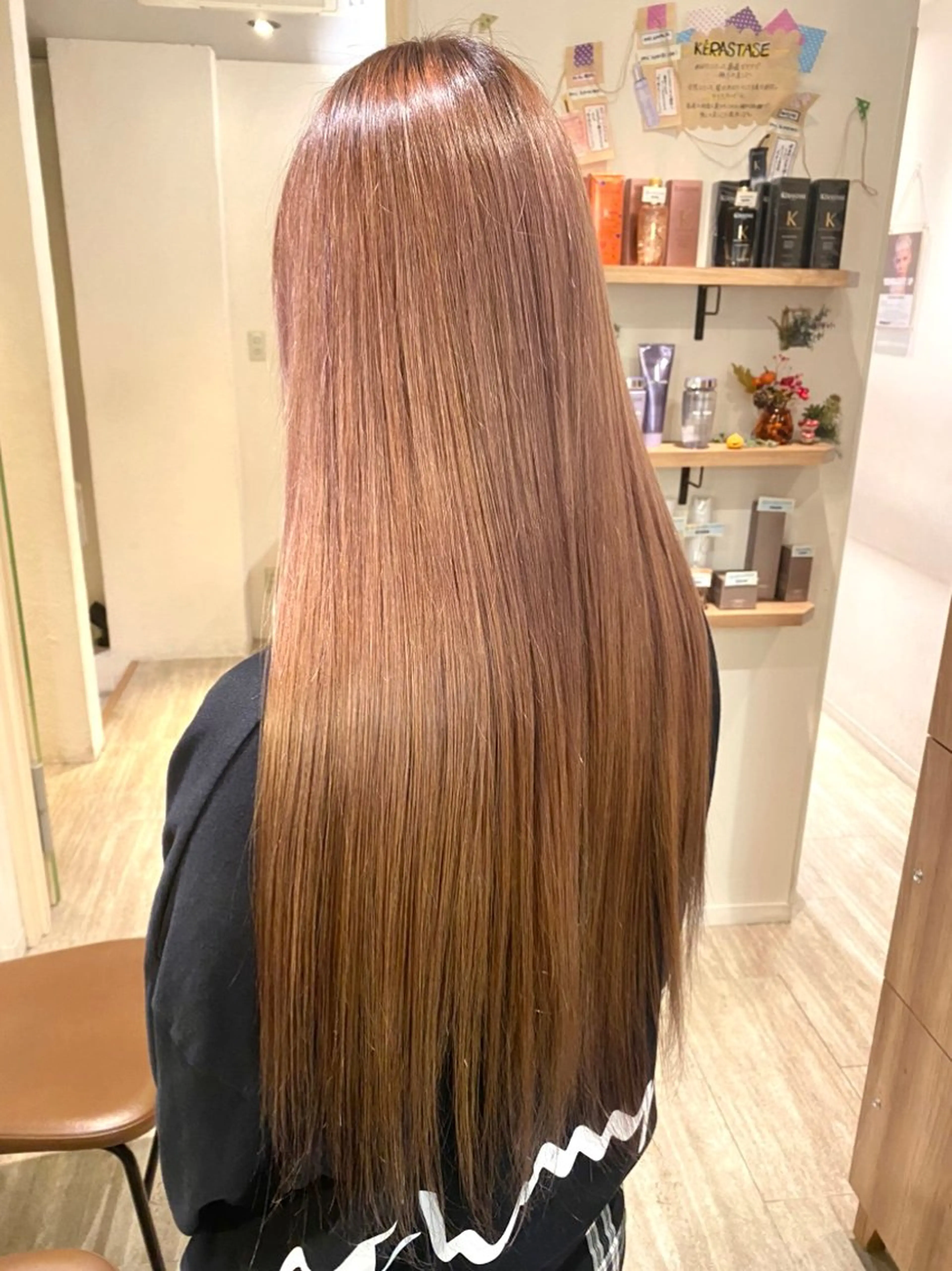 ロング カラー レイヤー/ブリ ーチ/ 岡本美優のヘアスタイル