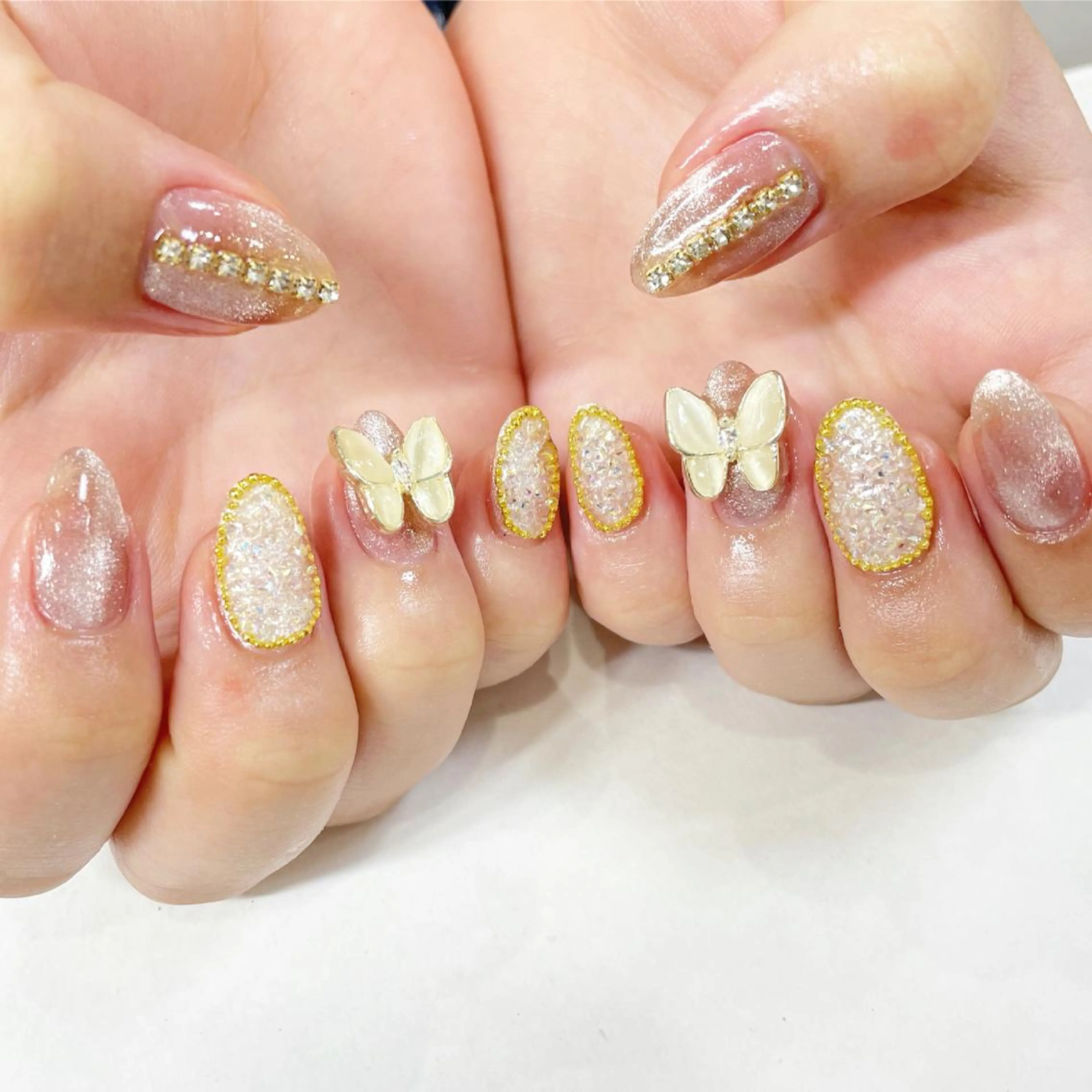 ネイル キラキラネイル ハンドネイル Minami 🍓のネイルデザイン