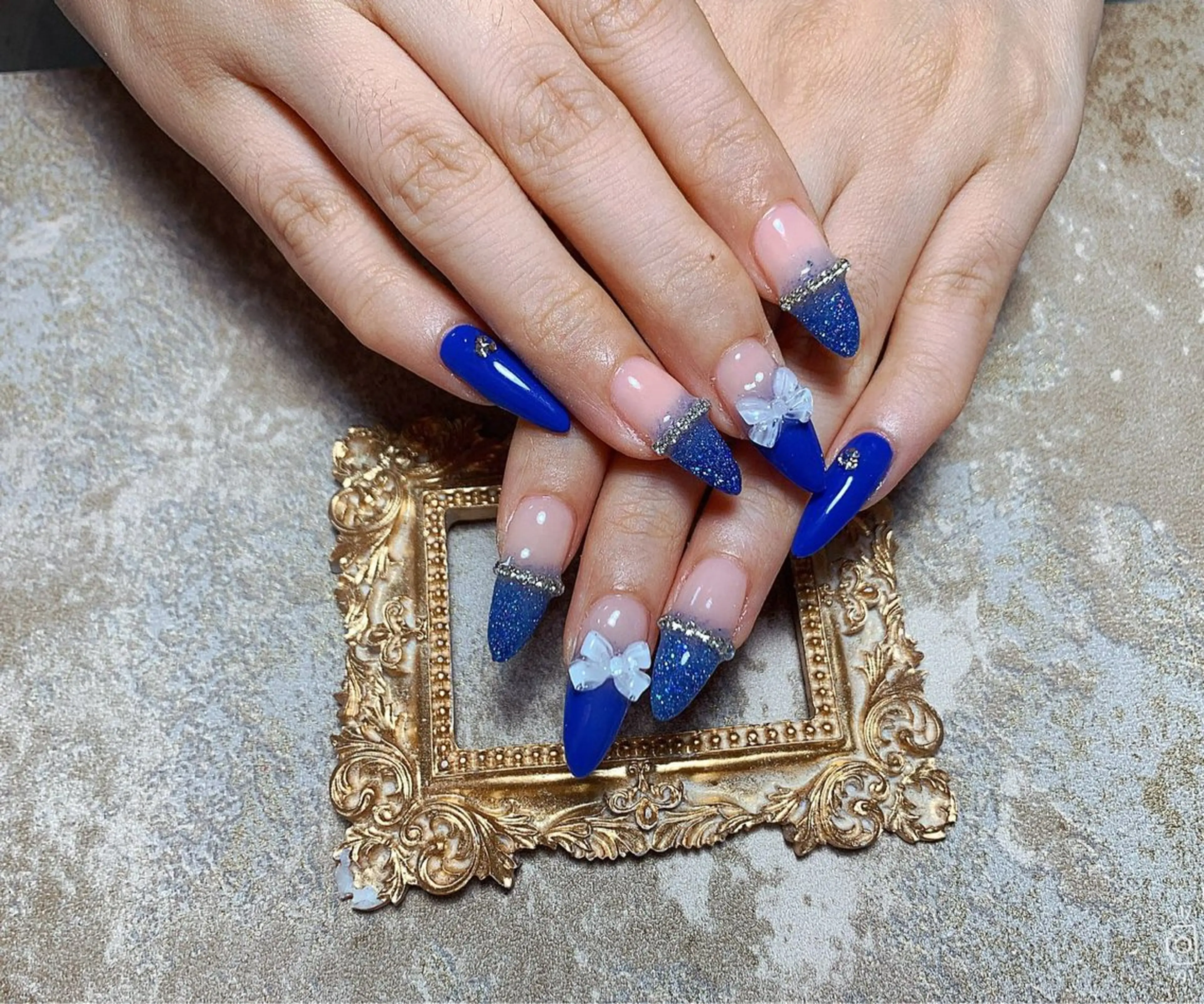 ネイル ハンドネイル H3 Nail Tsuki🦋💙のネイルデザイン