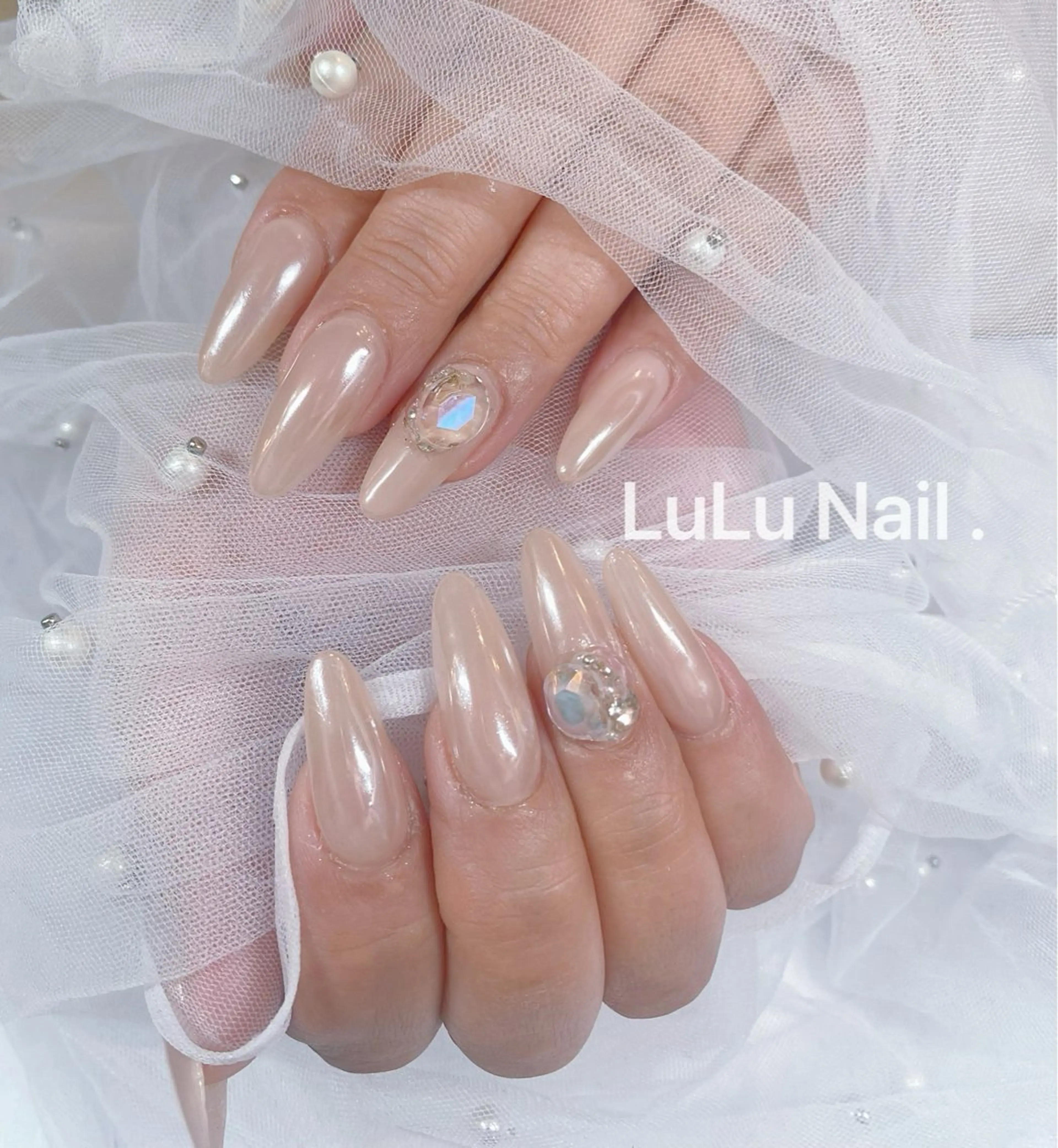 ネイル ハンドネイル LULU Nail  Salon 新宿所属・LU LU NailSalonのネイルデザイン